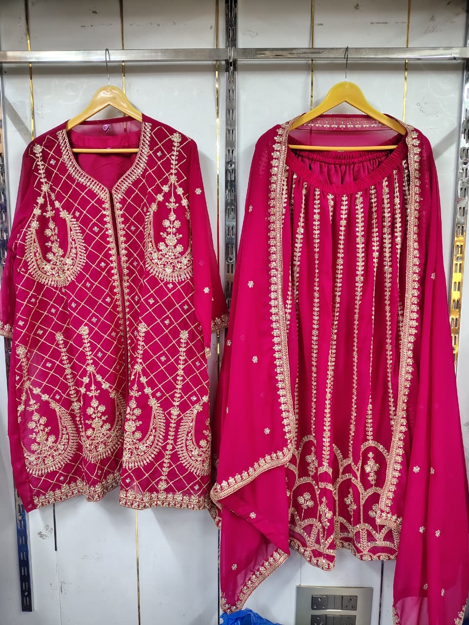 LEHANGA SUIT