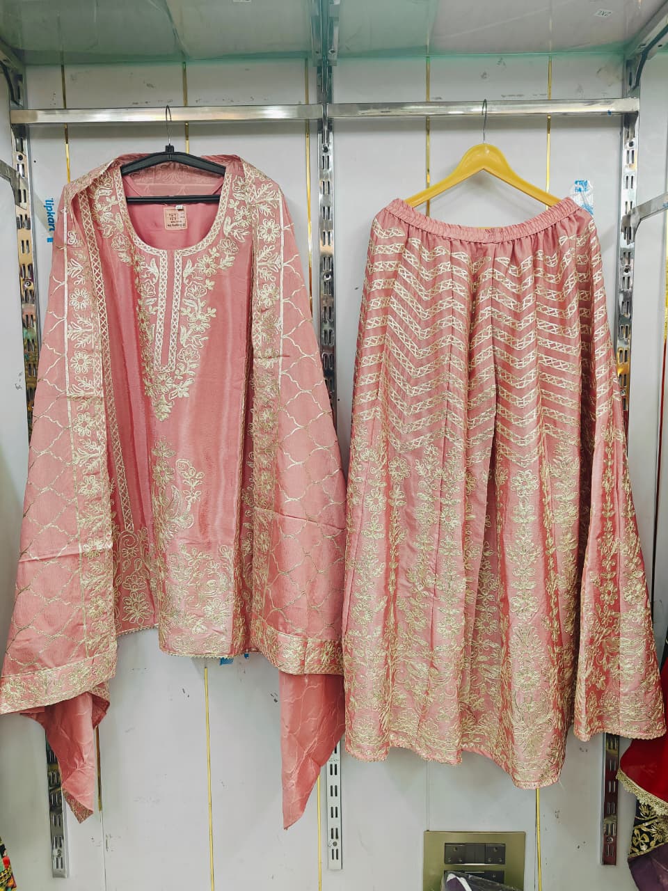 Lehanga Suit 82