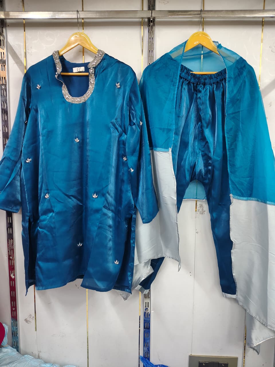 PARTYWEAR SUIT