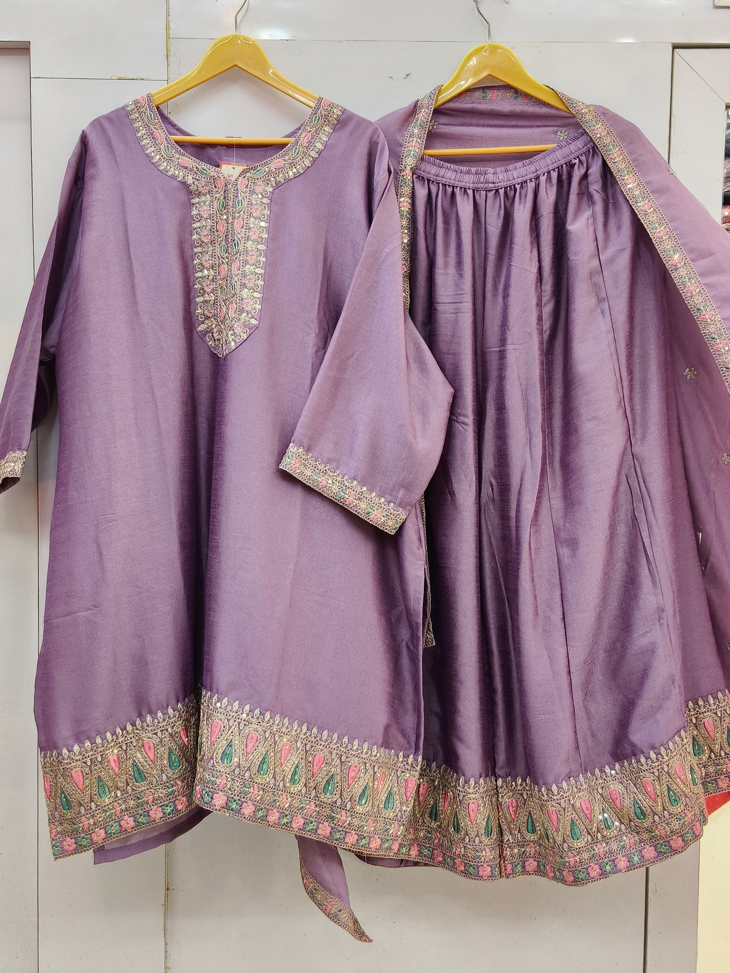 PARTYWEAR SUIT 32