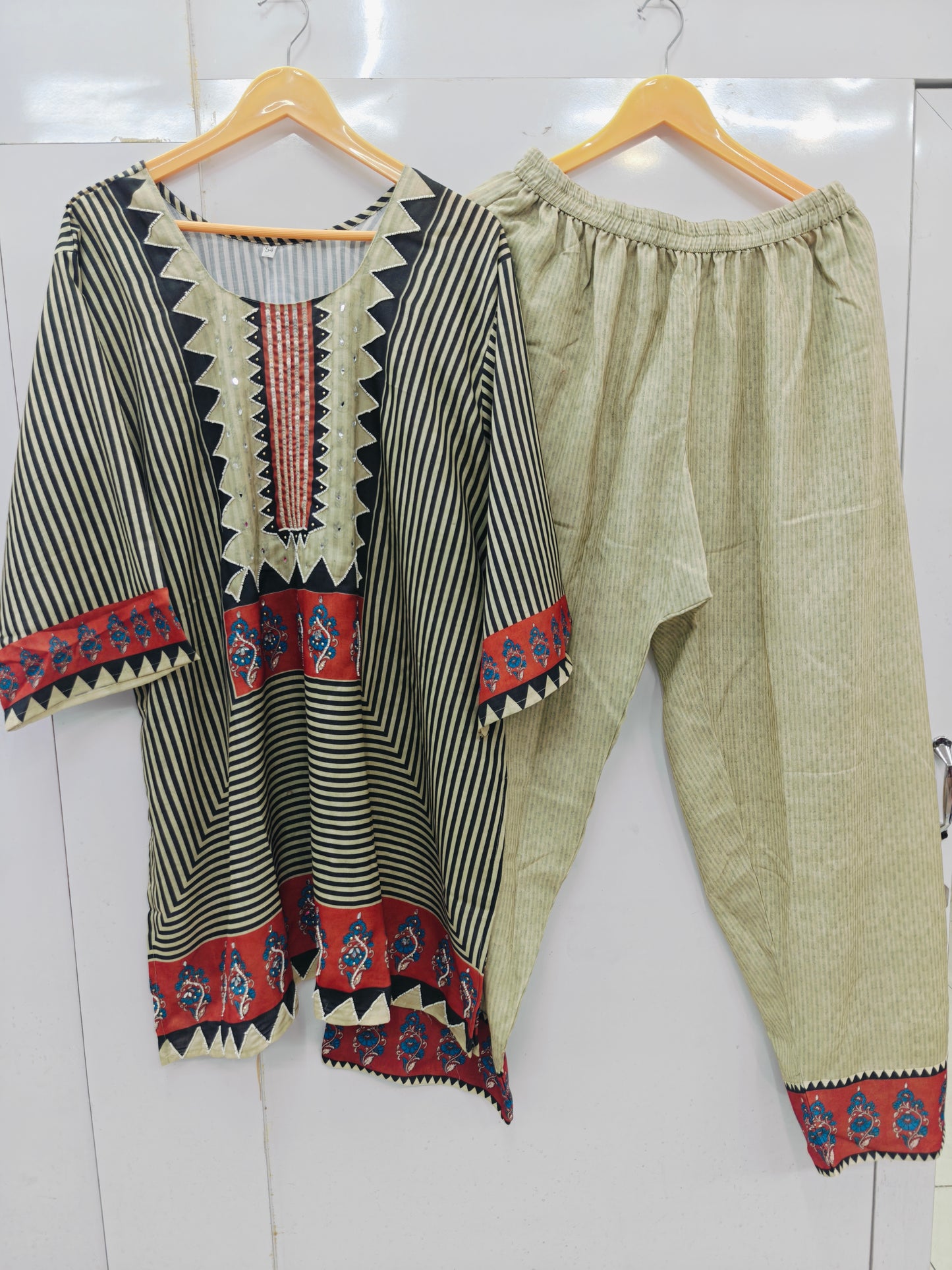 OFFICEWEAR CORDSET