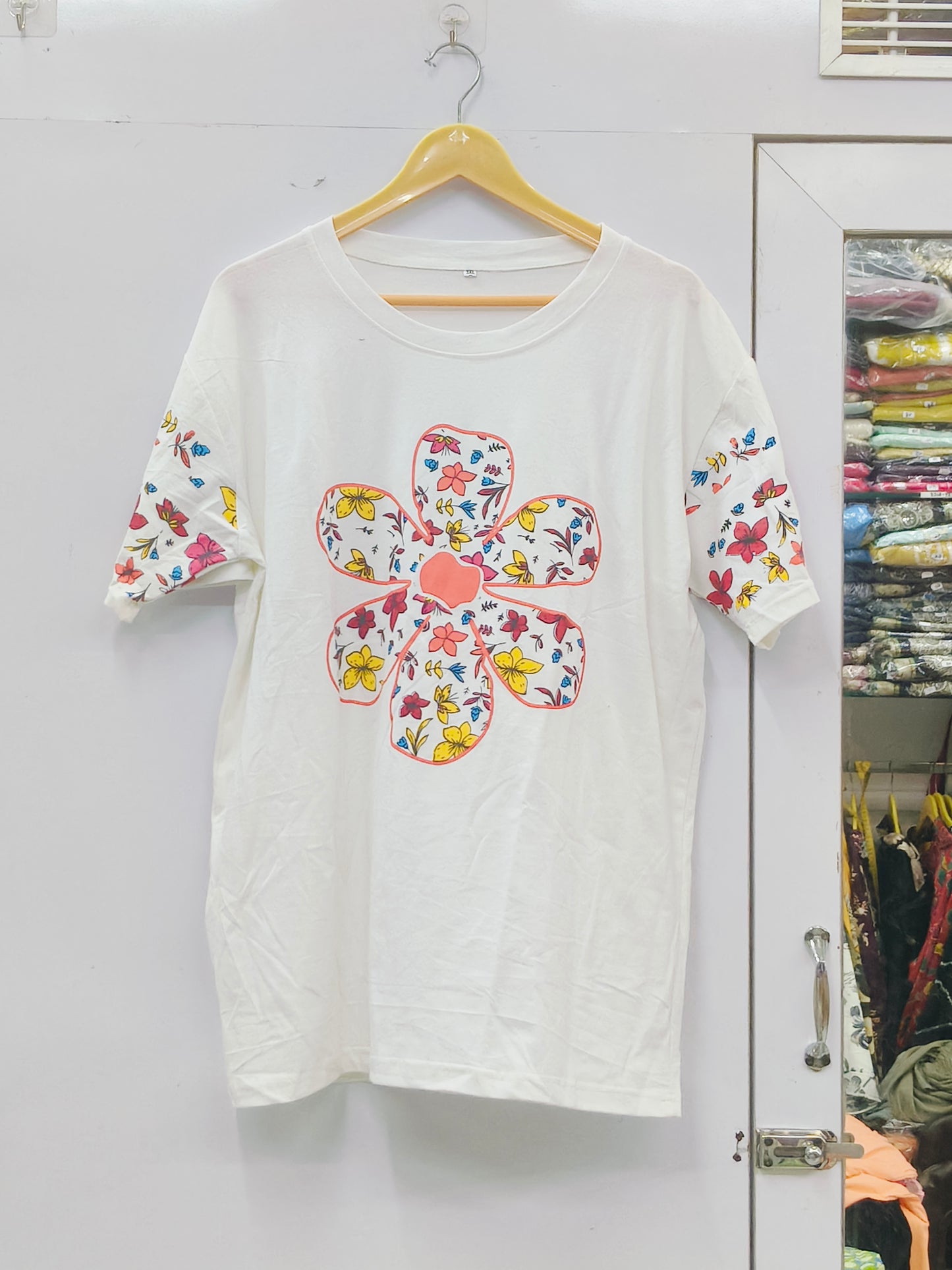 Everyday essential classic crewneck tee