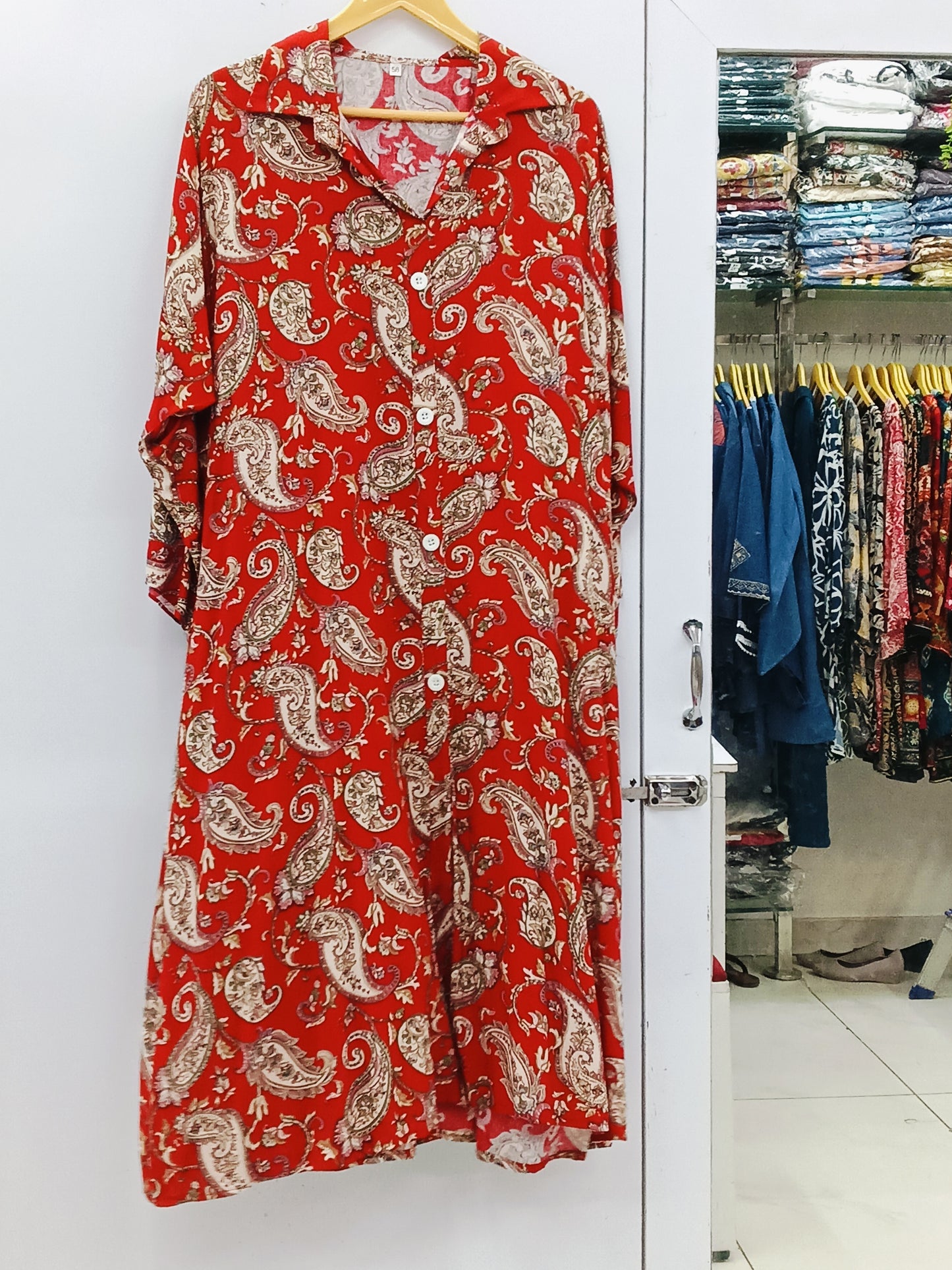 DRESS