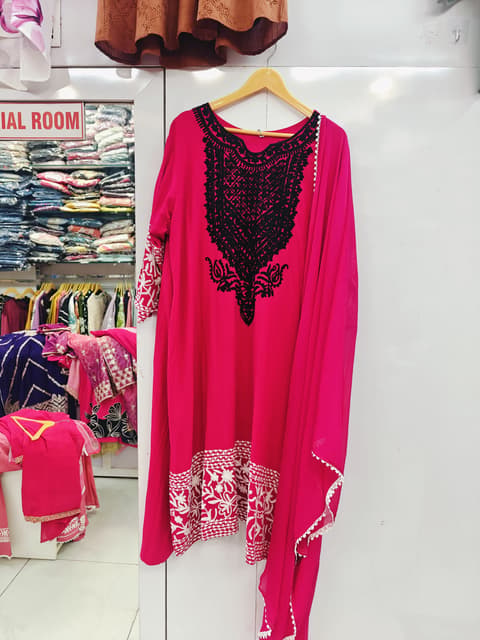 Embroidery Suit 107