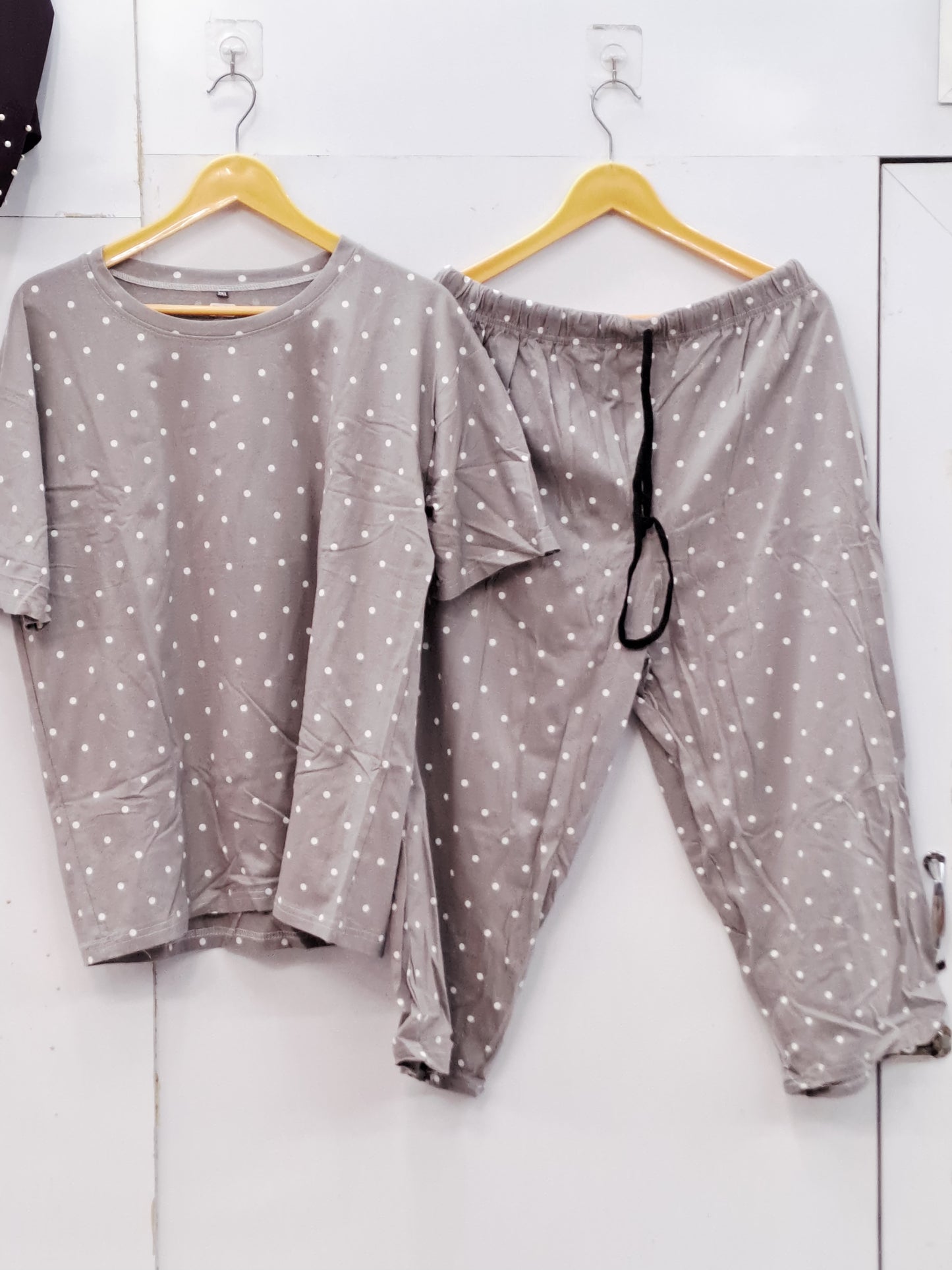 Weekend ease cropped lounge set