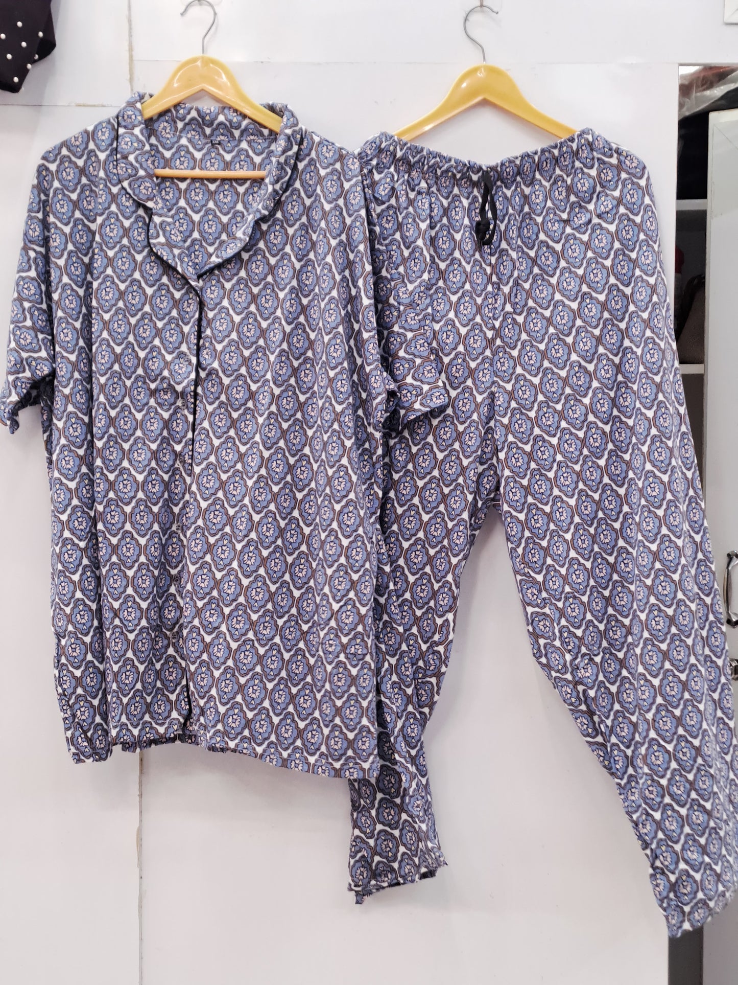 Slumber luxe tailored notched collar nightsuit