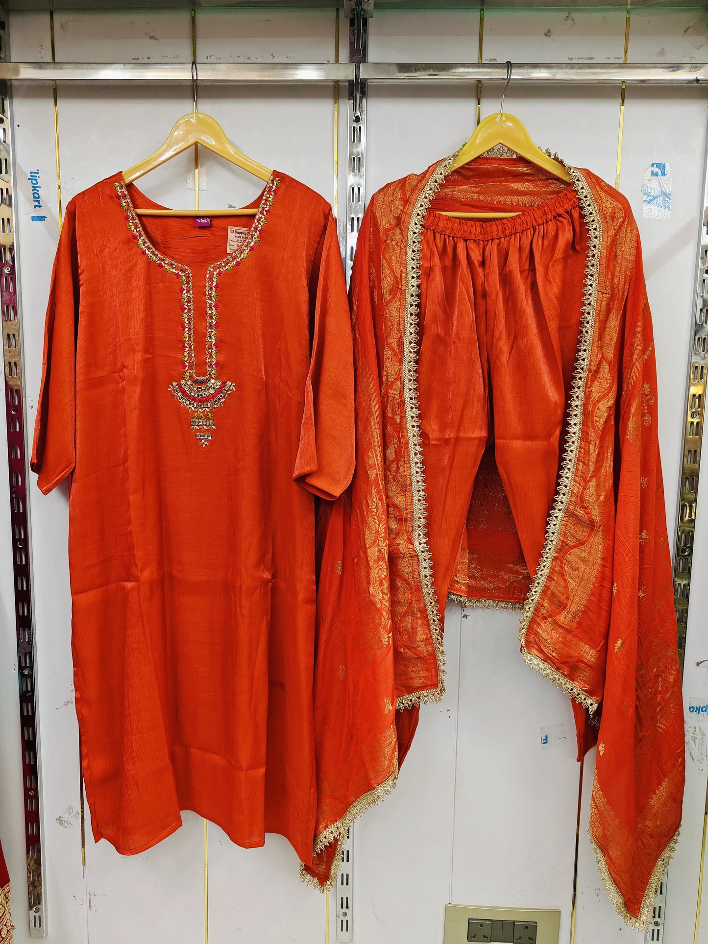 Partywear suit 81