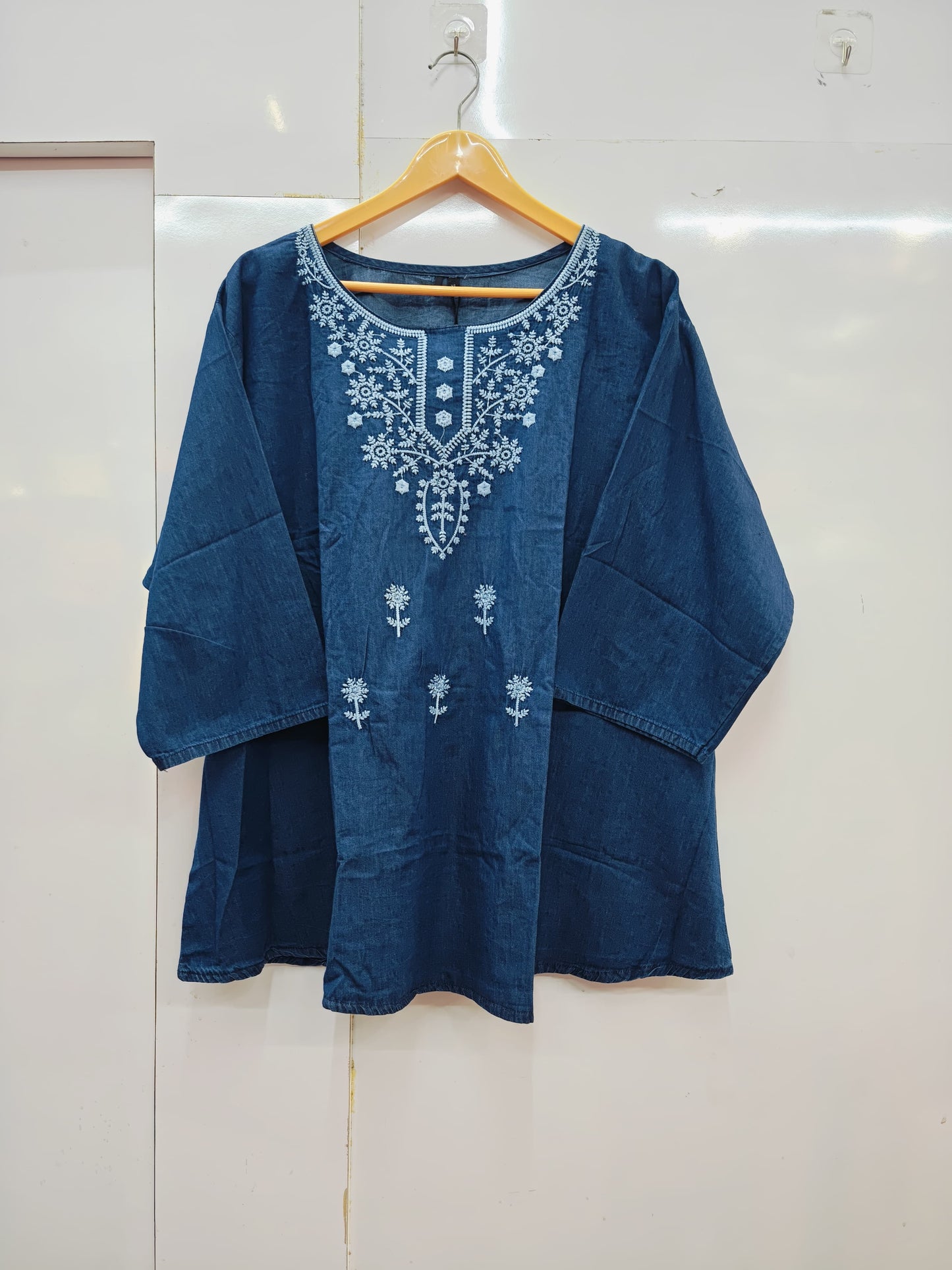 DENIM TOP