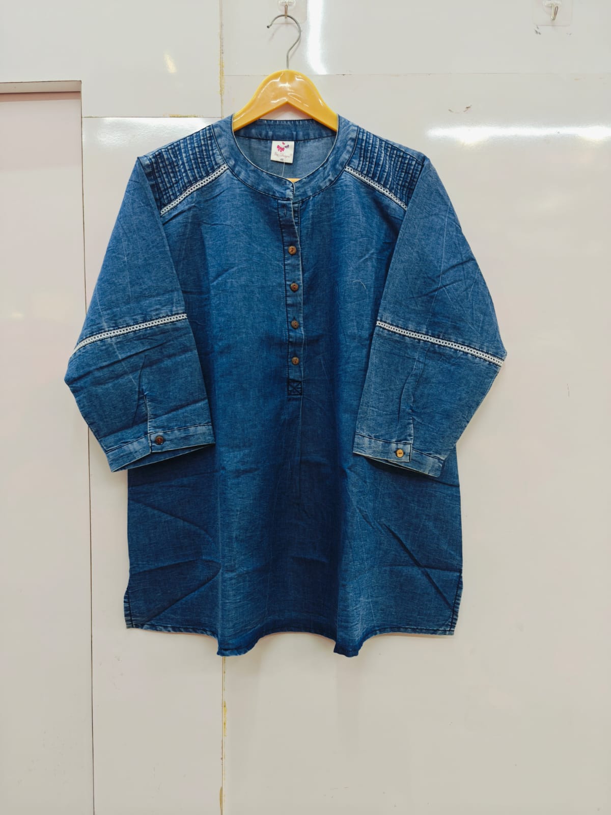 DENIM TOP