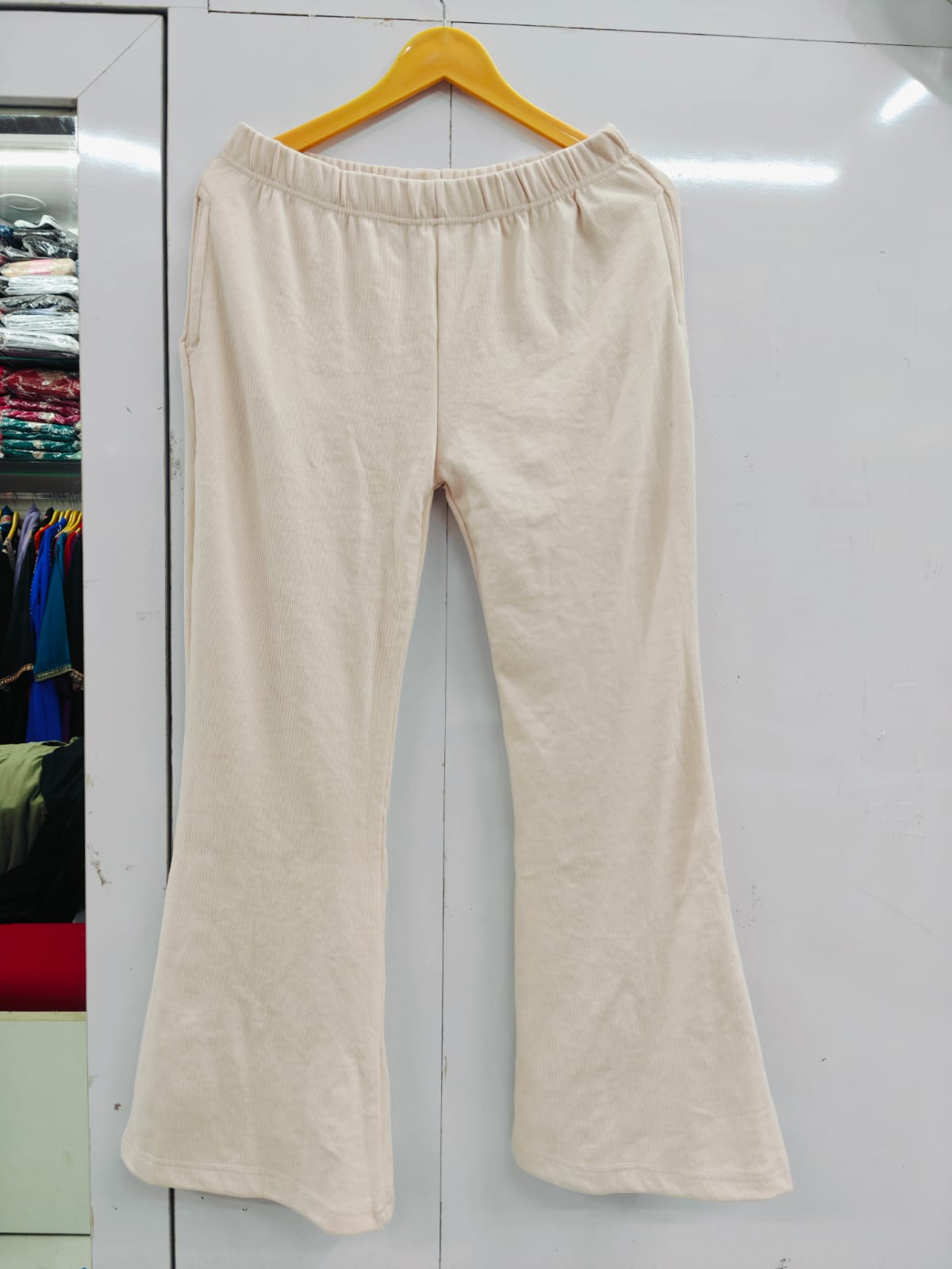 BELLBOTTOM [6XL]
