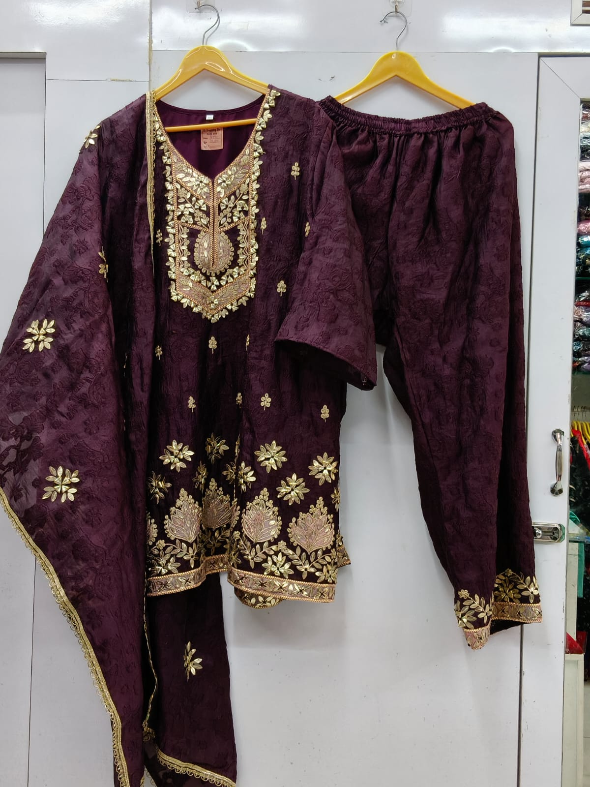 PARTYWEAR SUIT 48