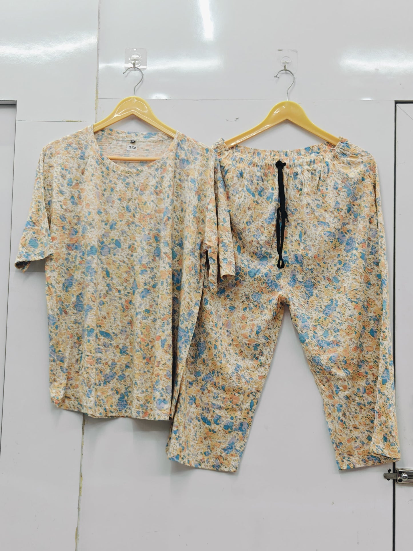 Weekend ease cropped lounge set