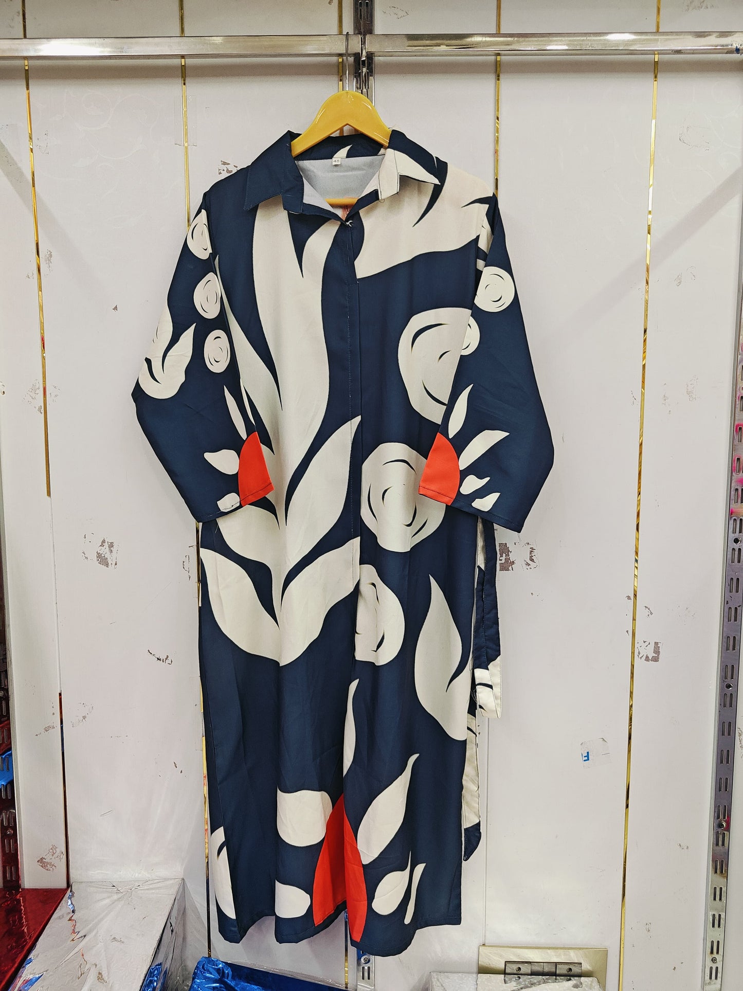 DRESS