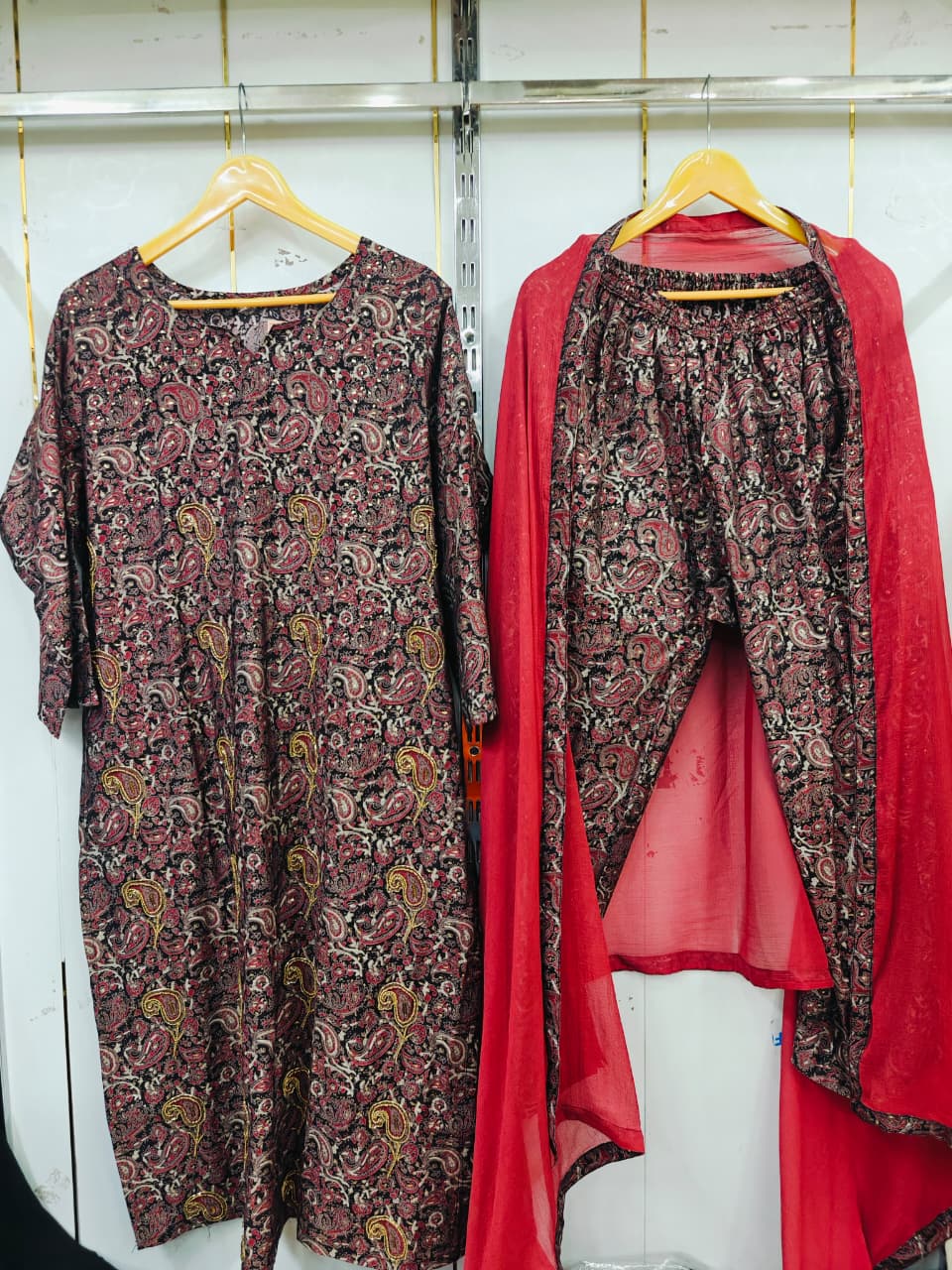 OFFICEWEAR SUIT