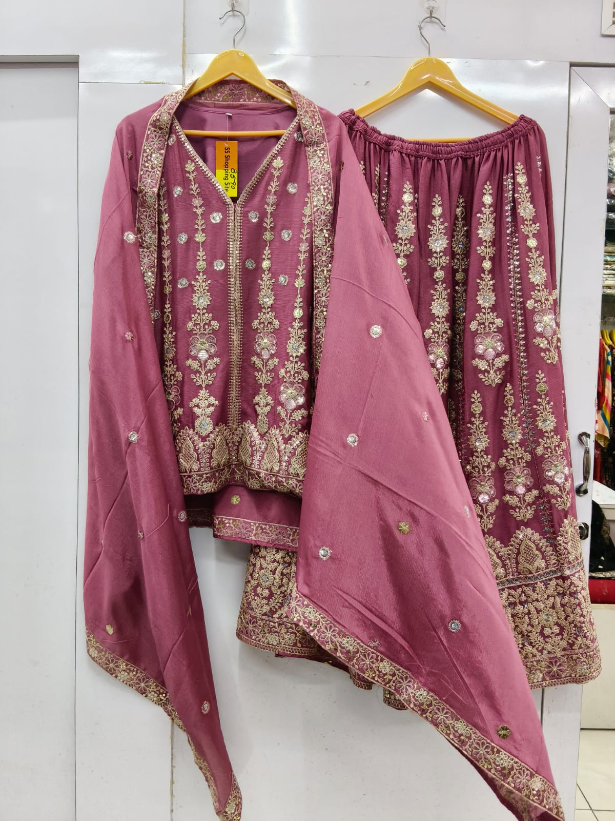 Lehanga Suit