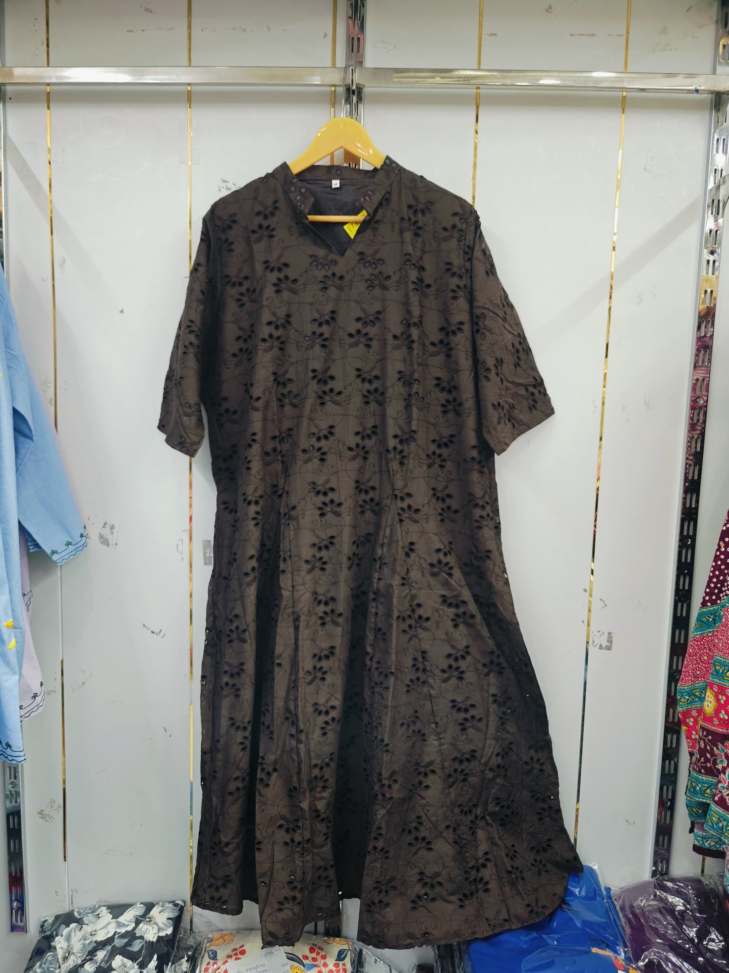 DRESS