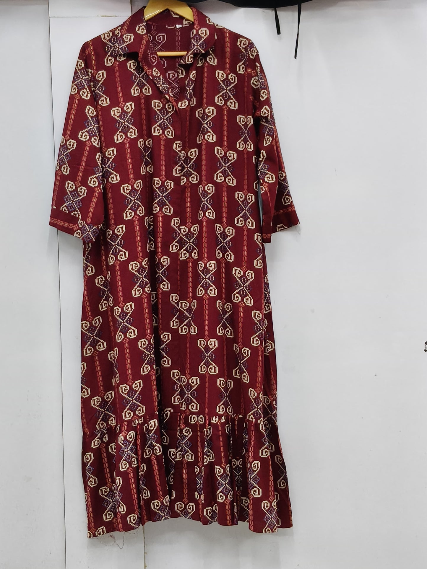 DRESS
