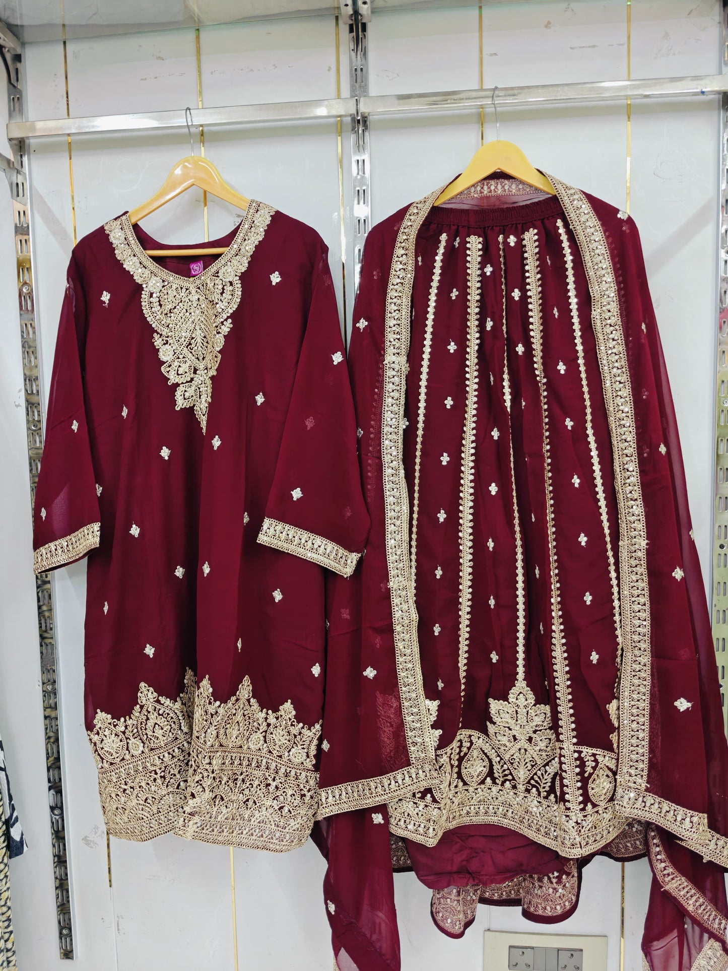 LEHANGA SUIT