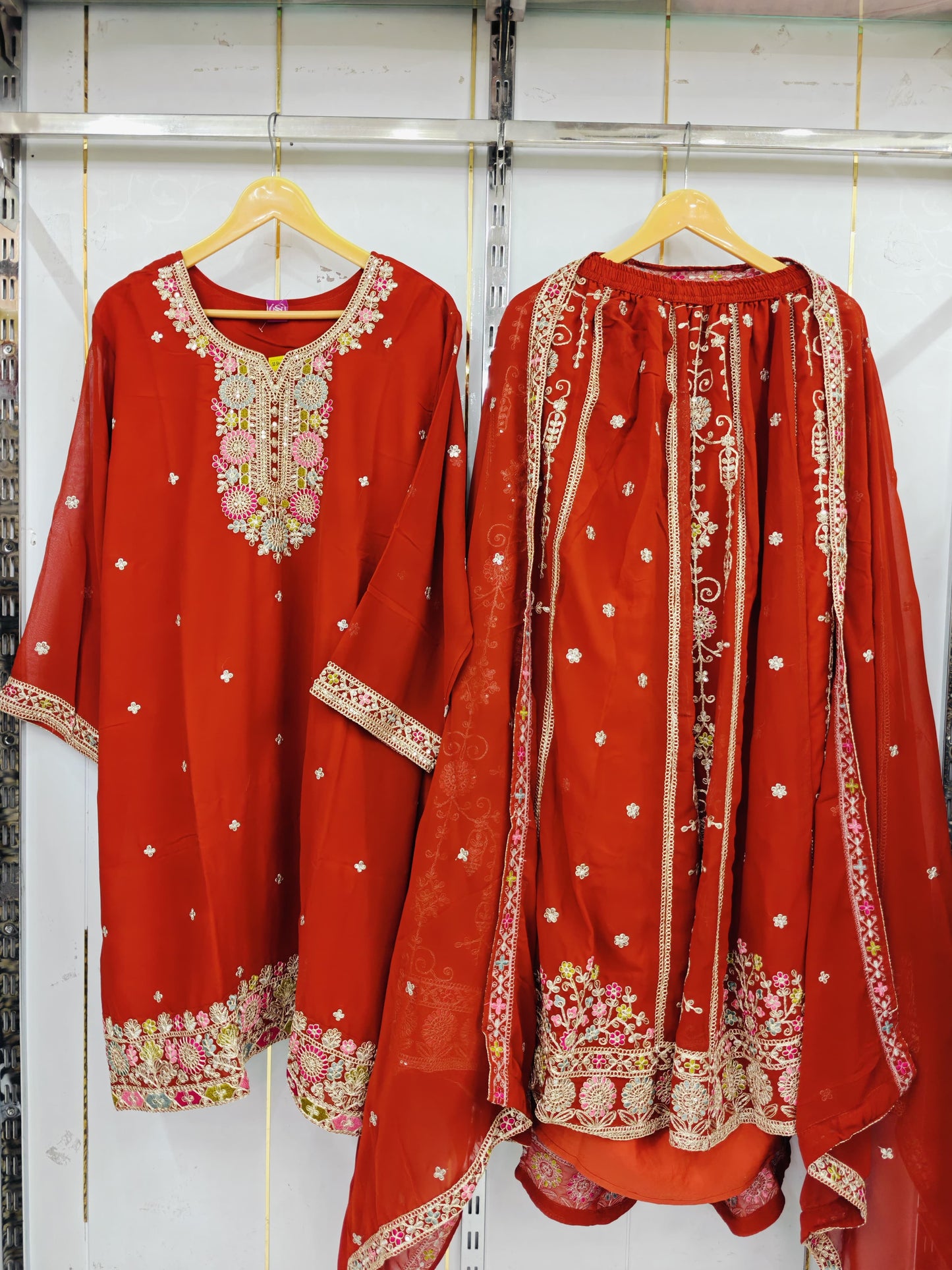 LEHANGA SUIT