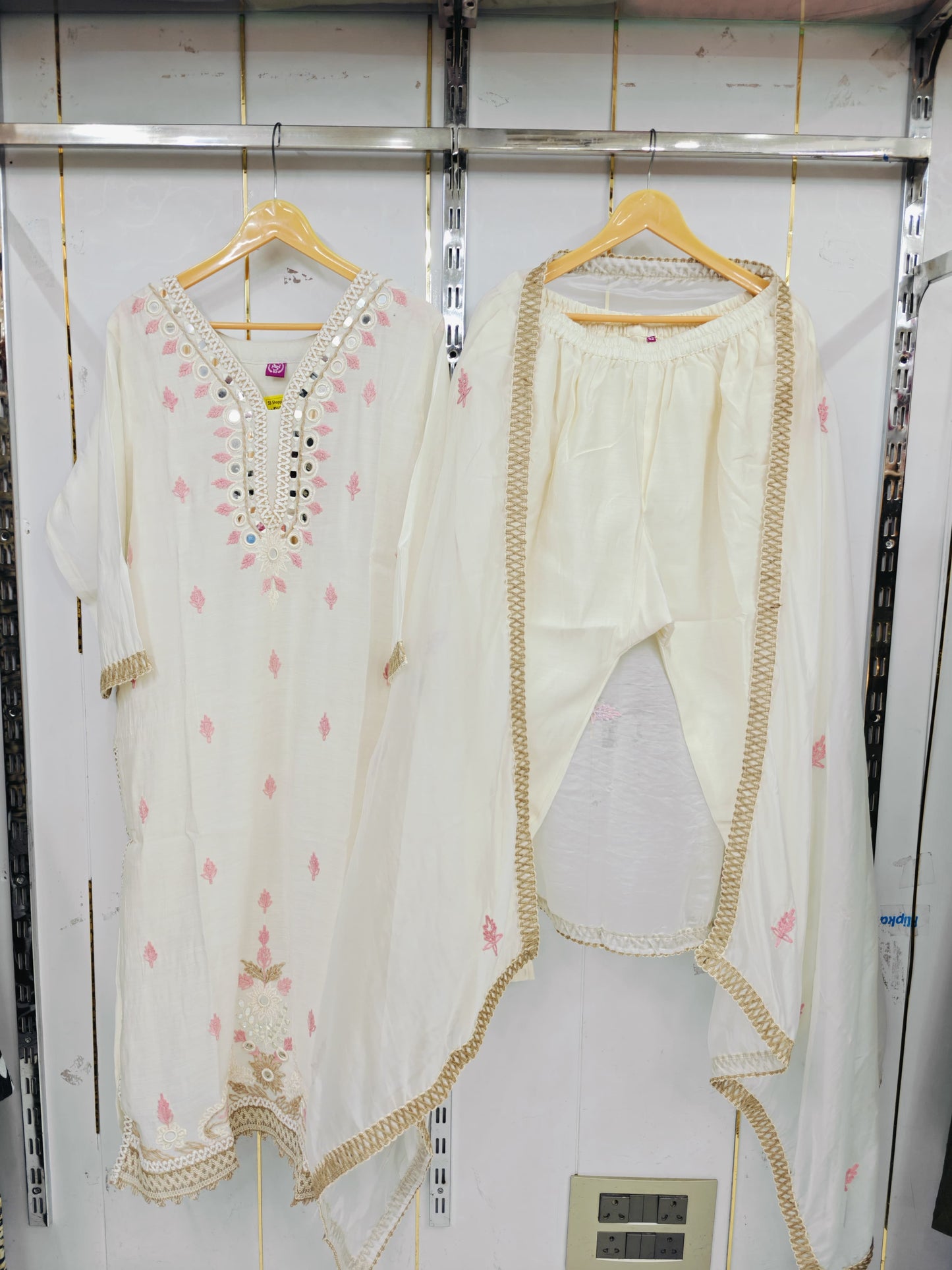 PARTYWEAR SUIT