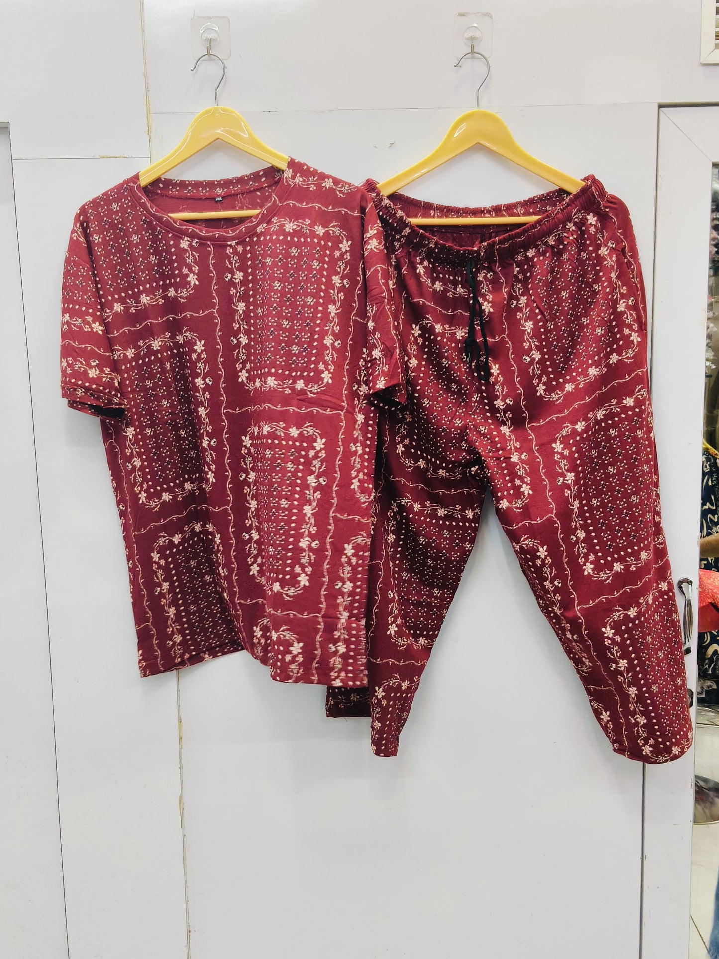 Weekend ease cropped lounge set