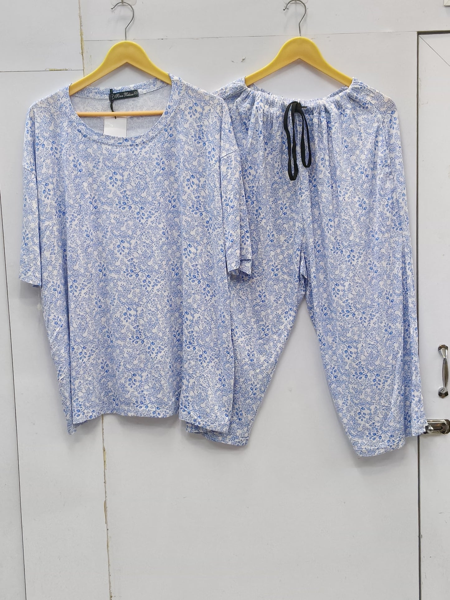 Weekend ease cropped lounge set