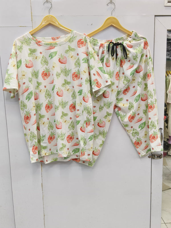 Weekend ease cropped lounge set