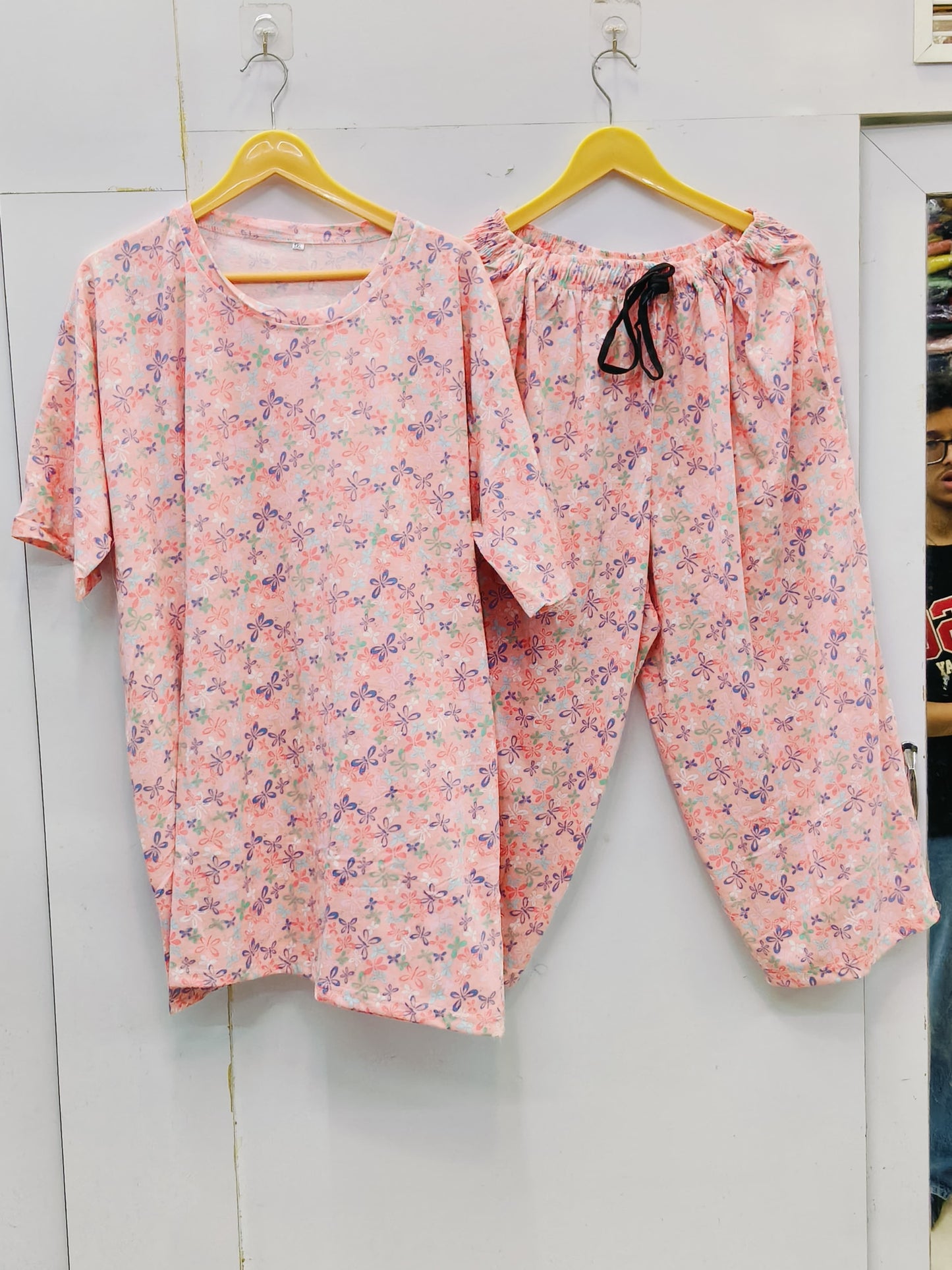 Weekend ease cropped lounge set