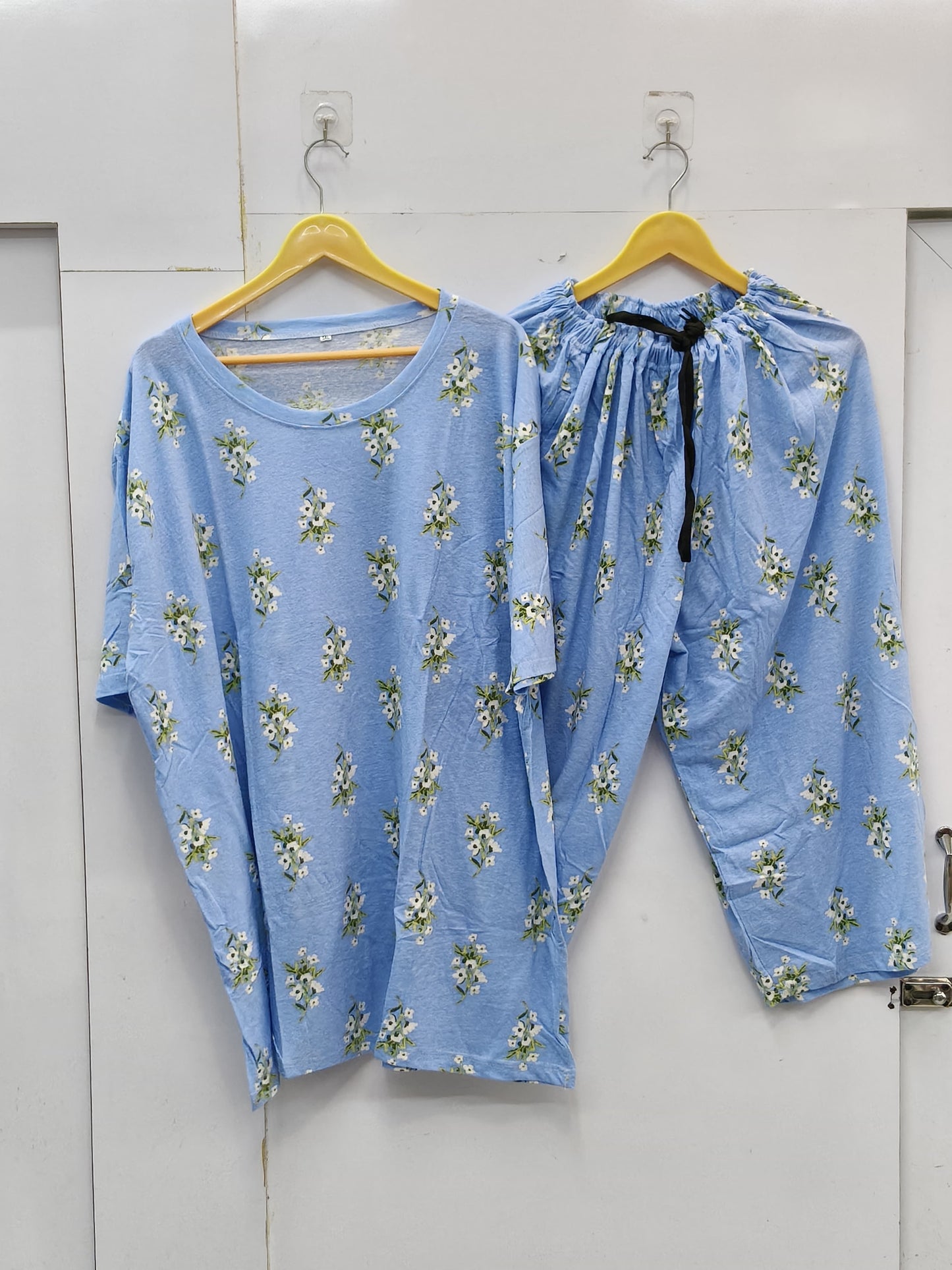 Weekend ease cropped lounge set