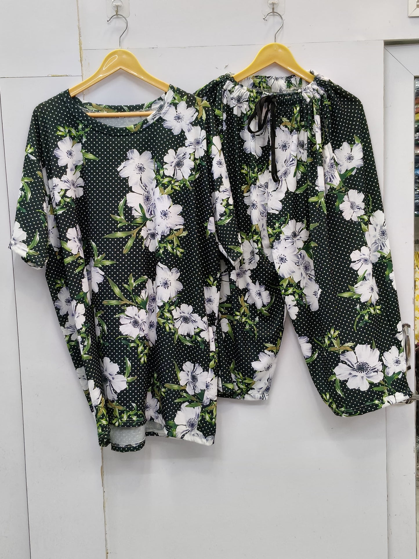 Weekend ease cropped lounge set