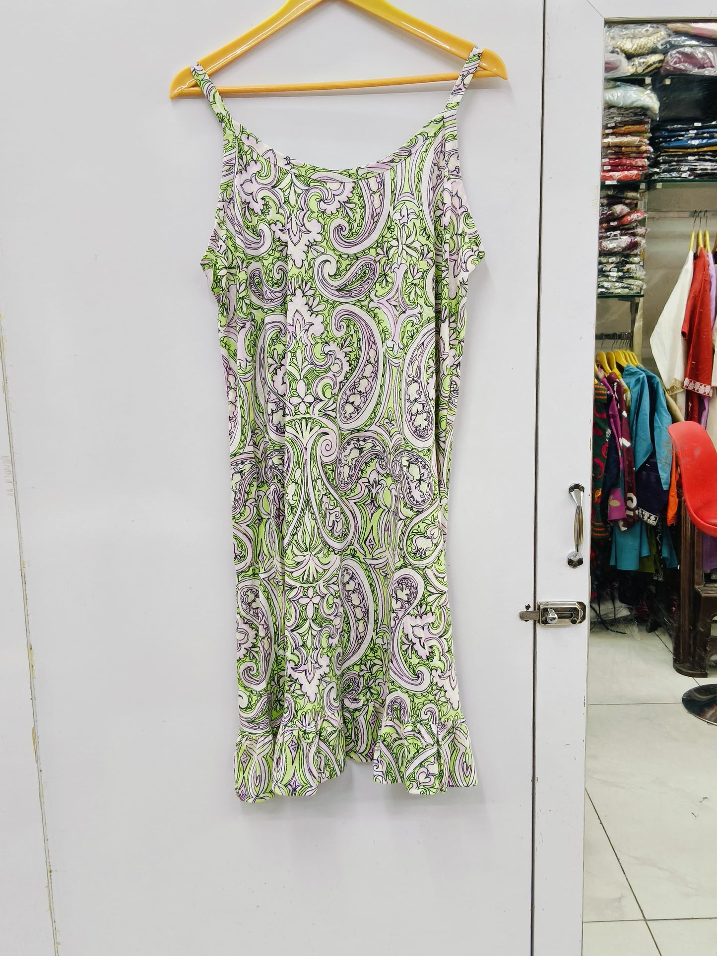 DRESS