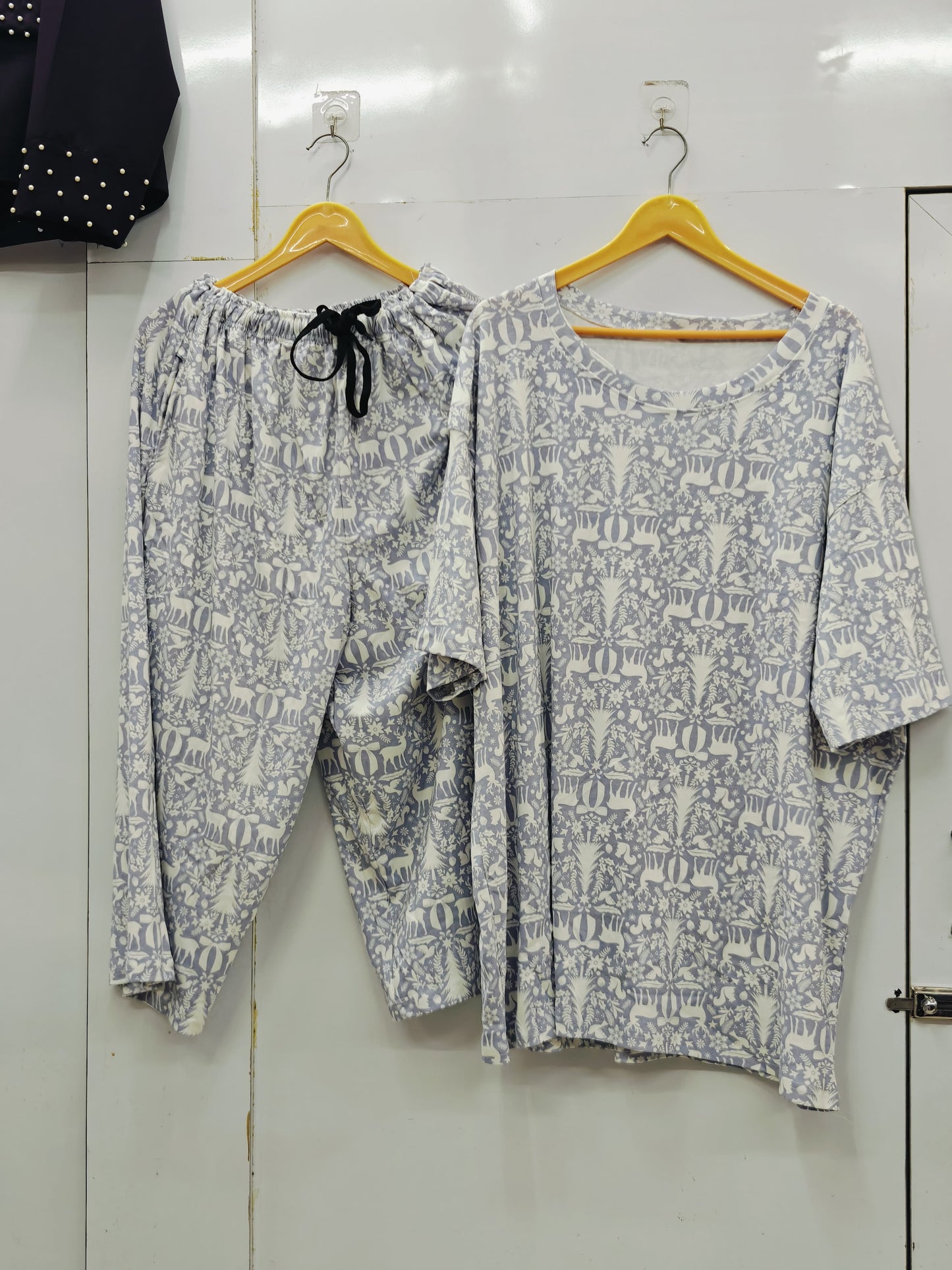 Weekend ease cropped lounge set