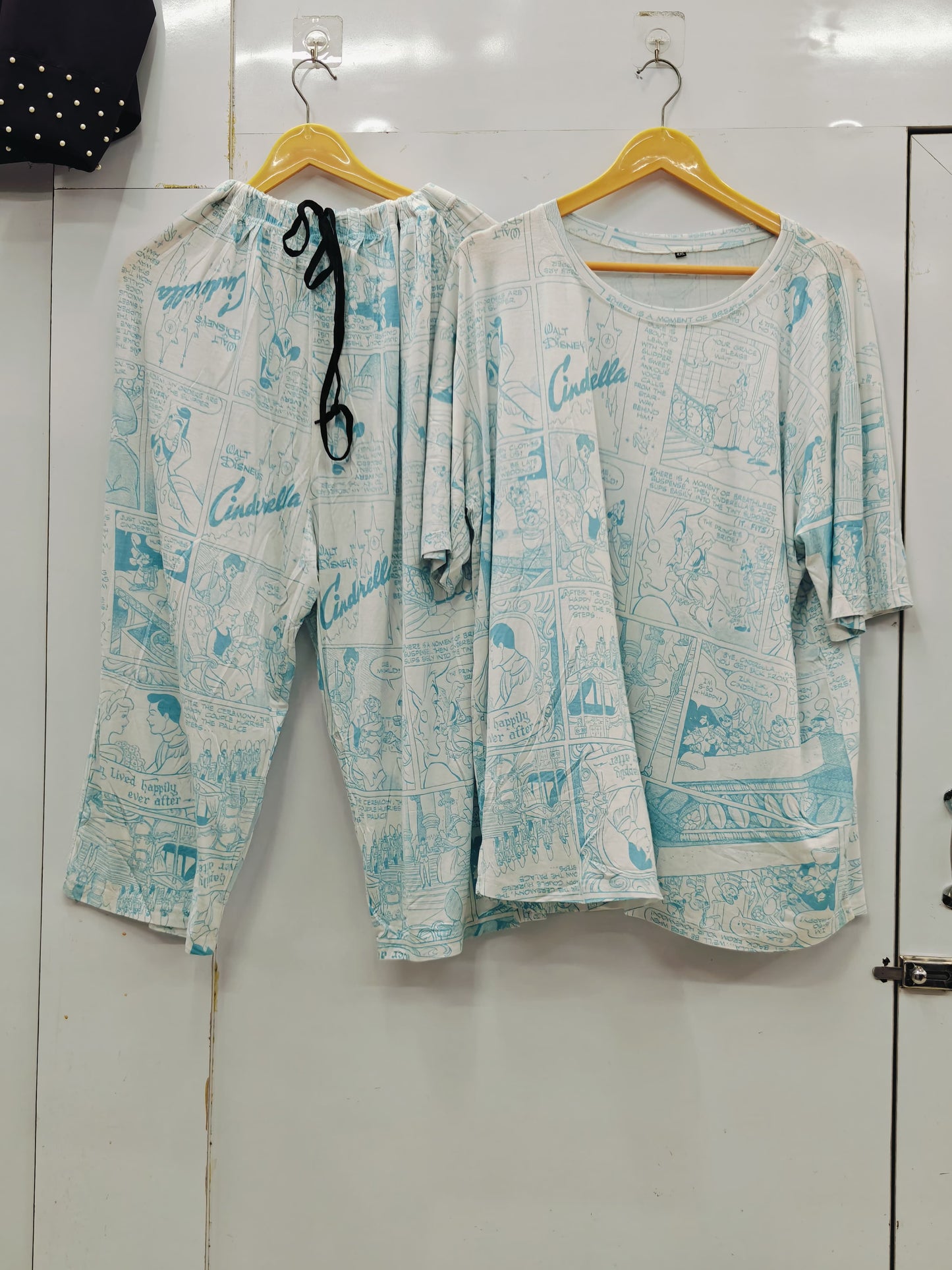 Weekend ease cropped lounge set
