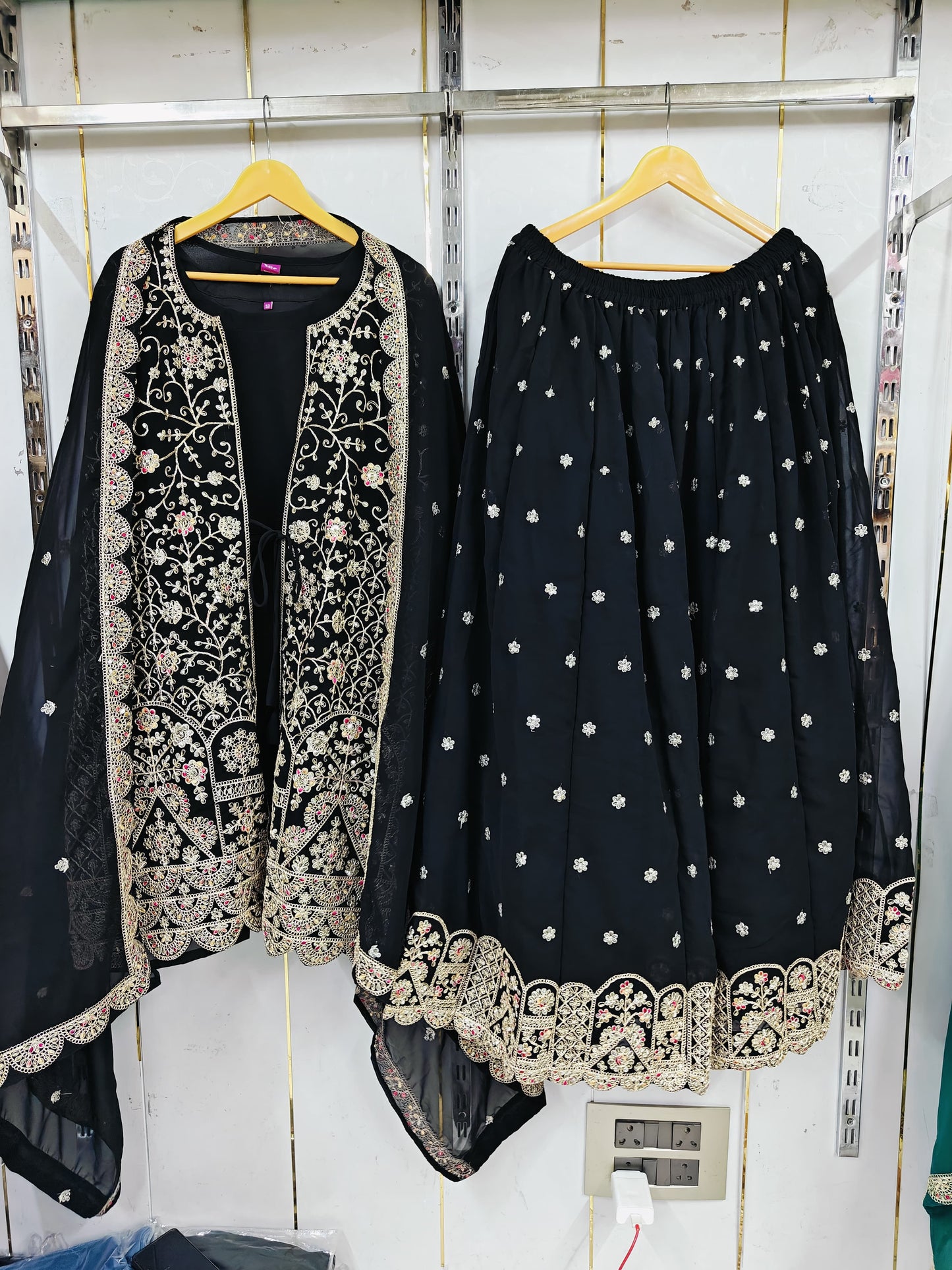 LEHANGA SUIT