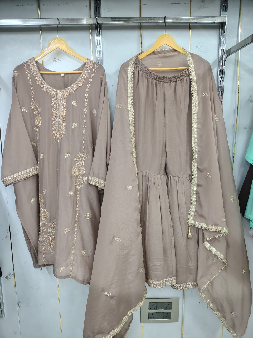 SHARARA SUIT