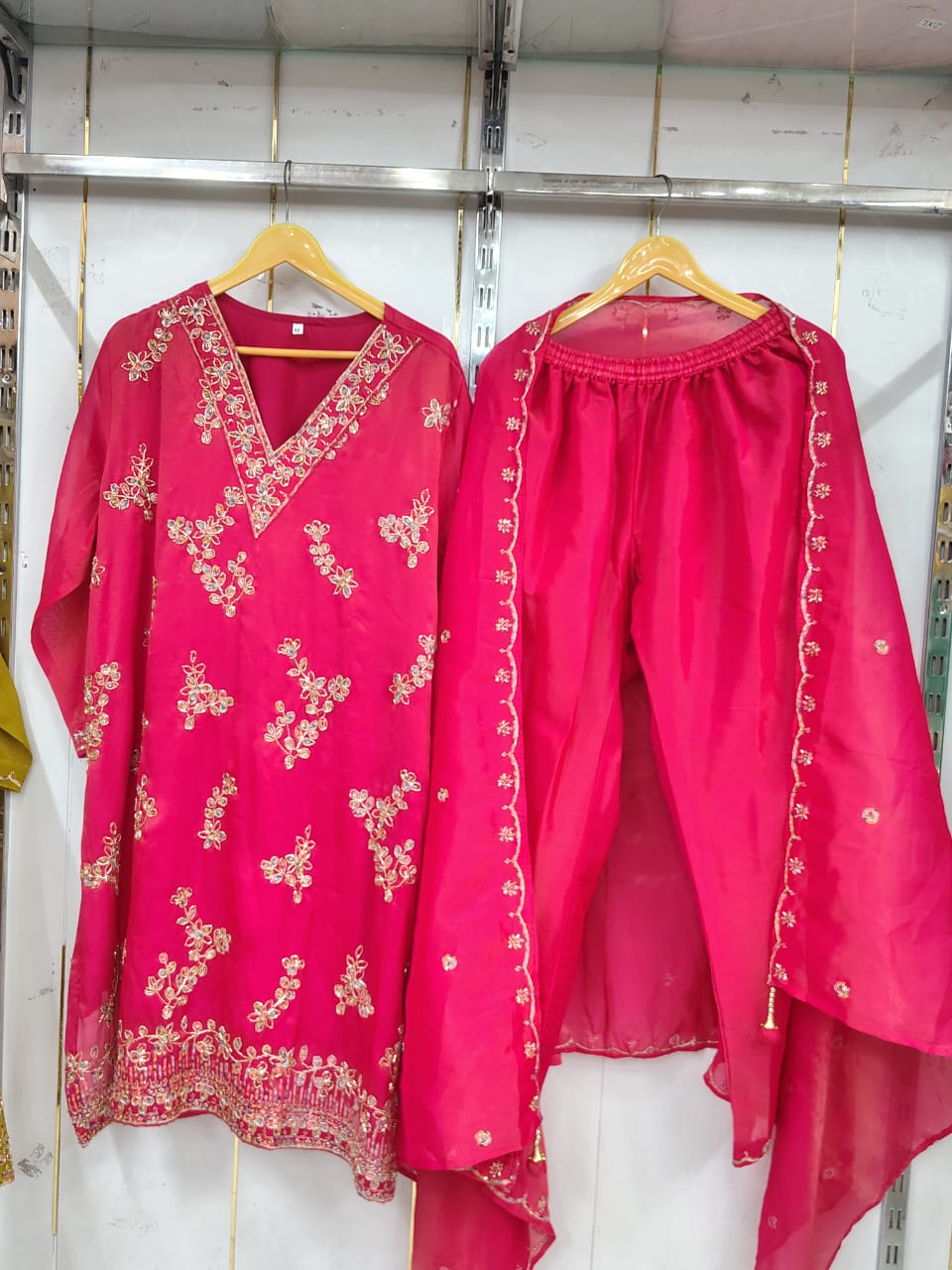 PARTYWEAR SUIT