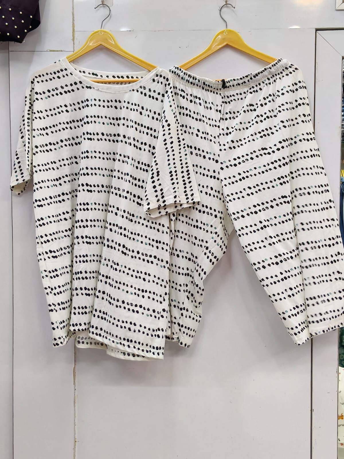 Weekend ease cropped lounge set