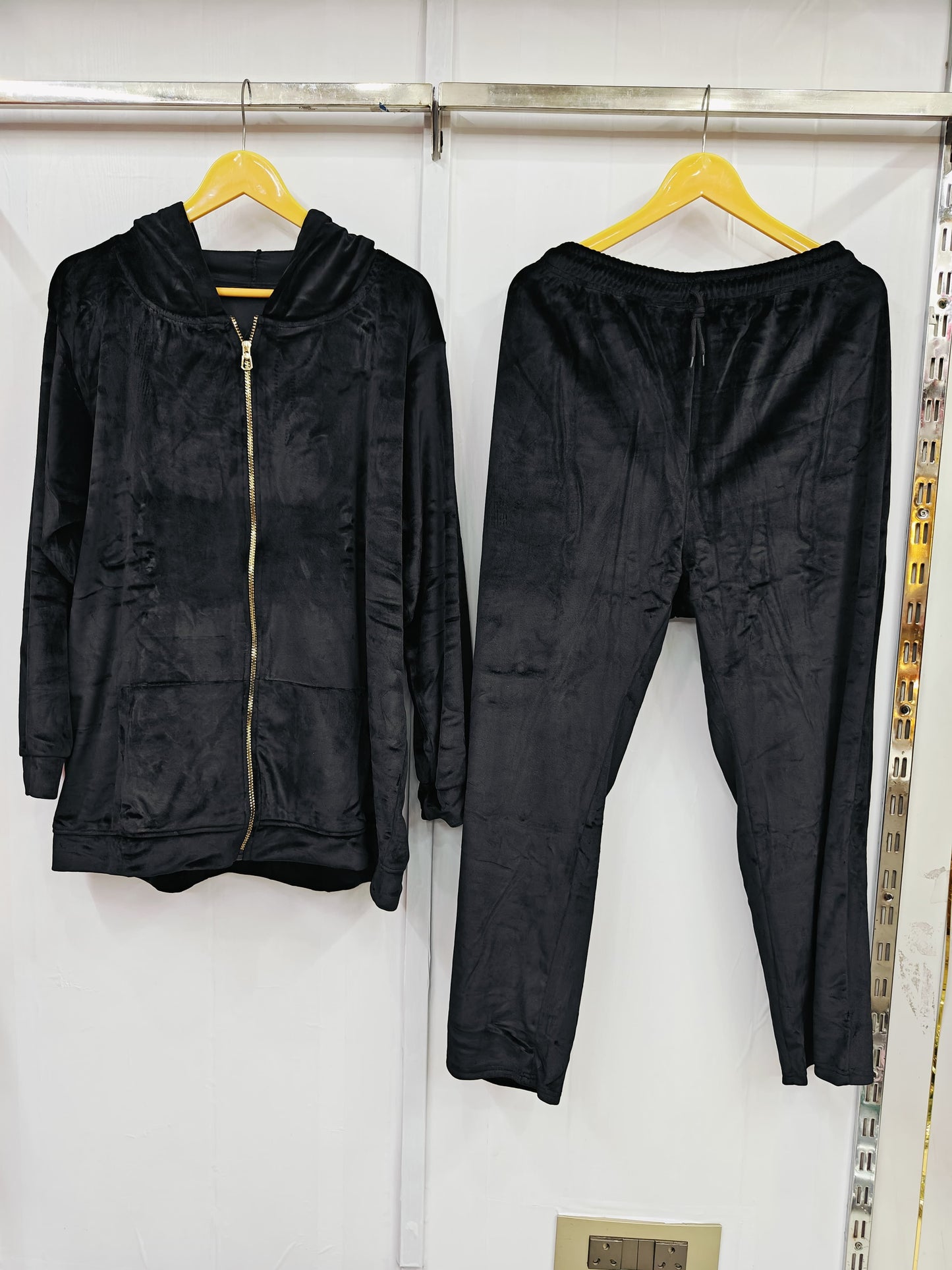 VELVET TRACK SUIT