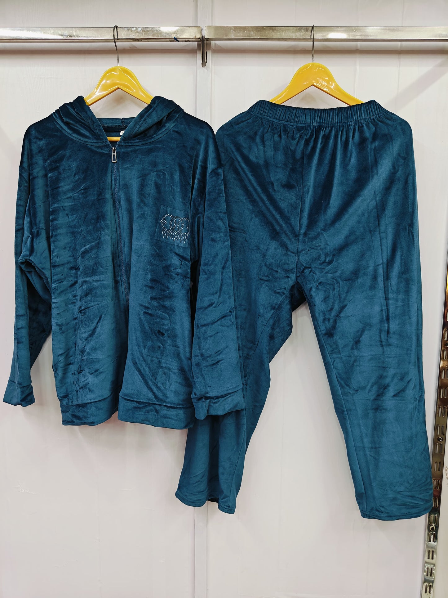 VELVET TRACK SUIT