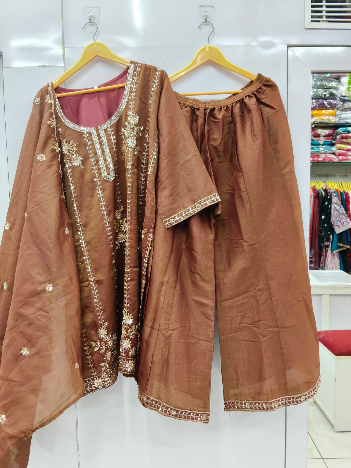 PARTYWEAR SUIT