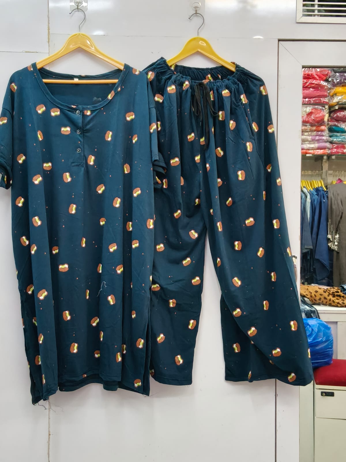 Free flow cotton kurti s plazo set