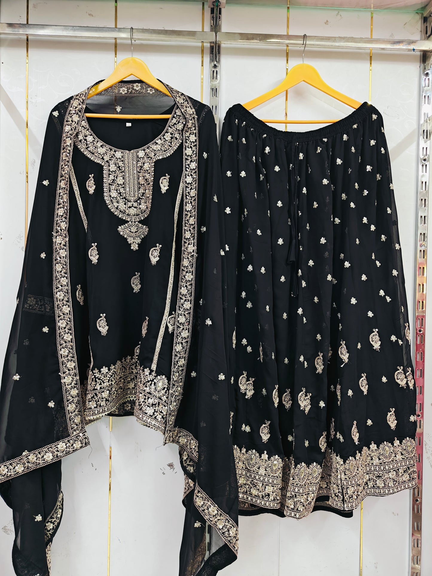 Lehanga Suit 97