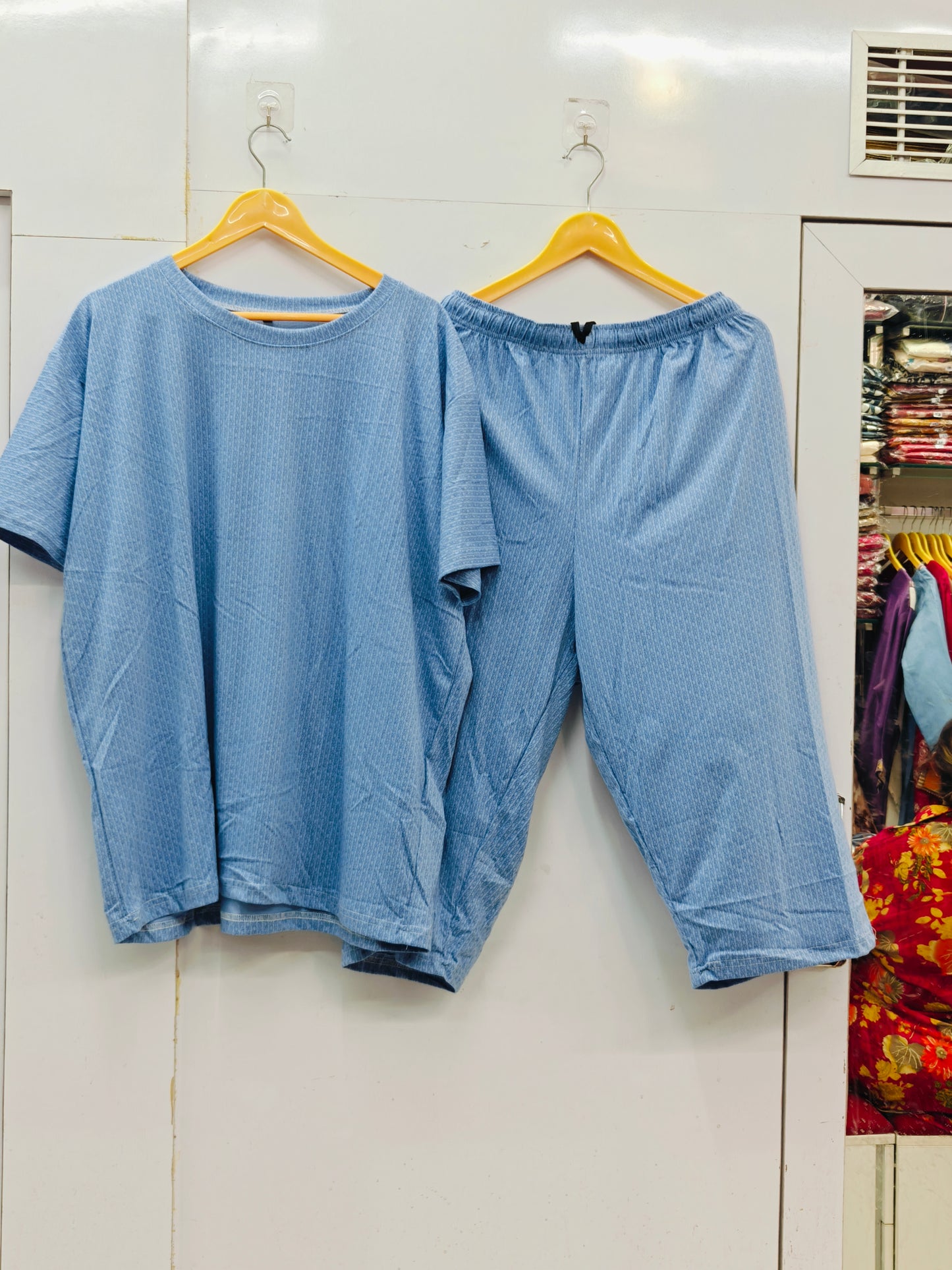 Weekend ease cropped lounge set