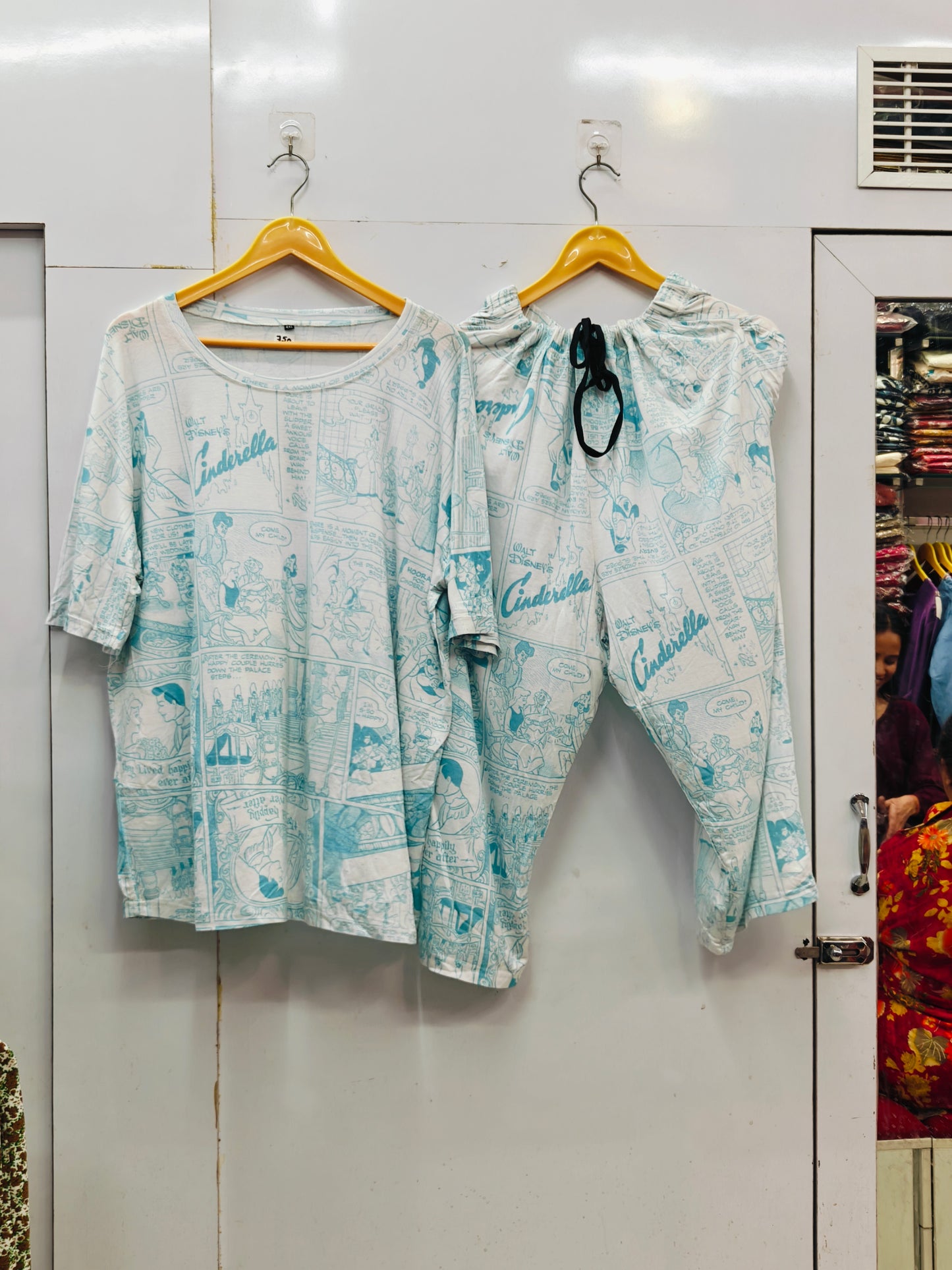 Weekend ease cropped lounge set