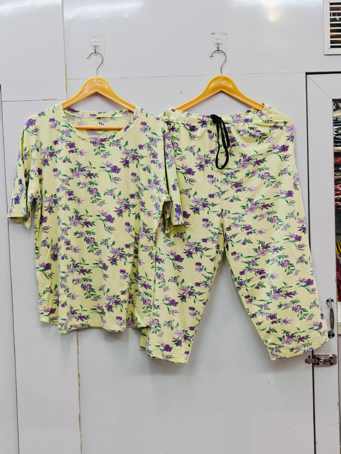 Weekend ease cropped lounge set