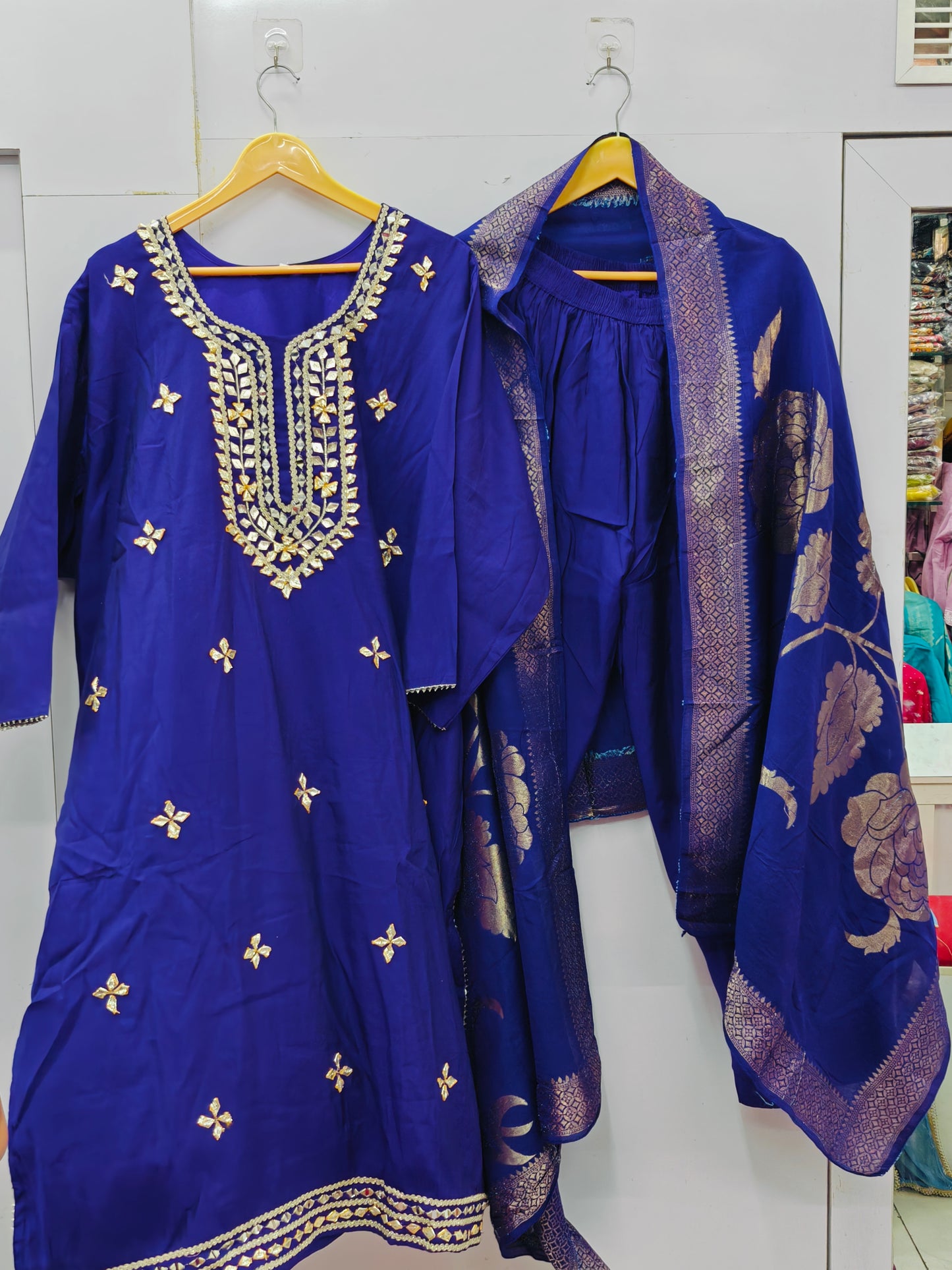 PARTYWEAR SUIT
