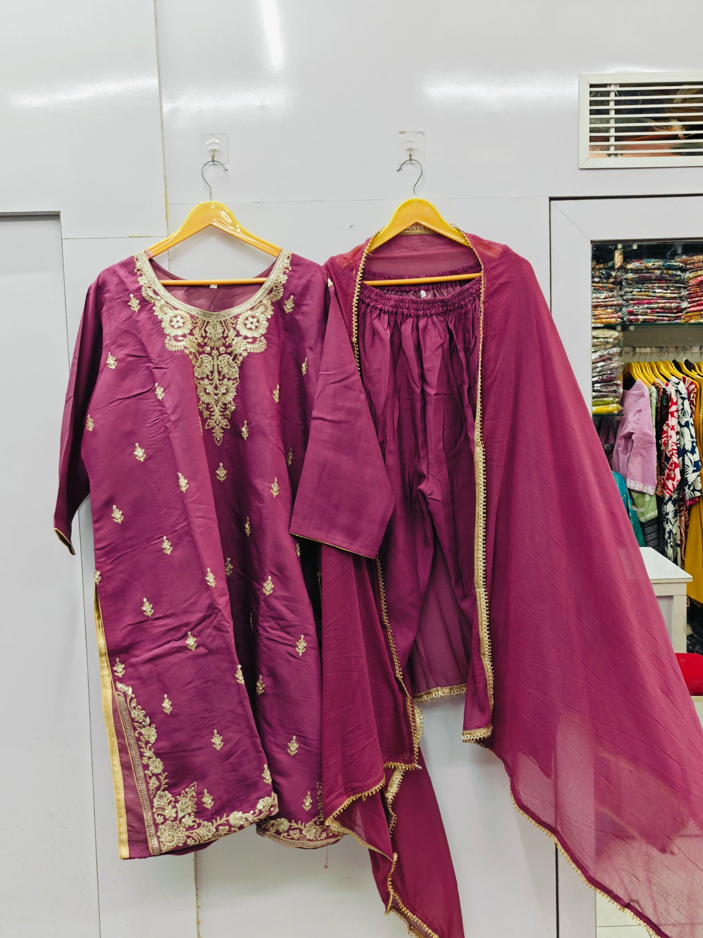 PARTYWEAR SUIT