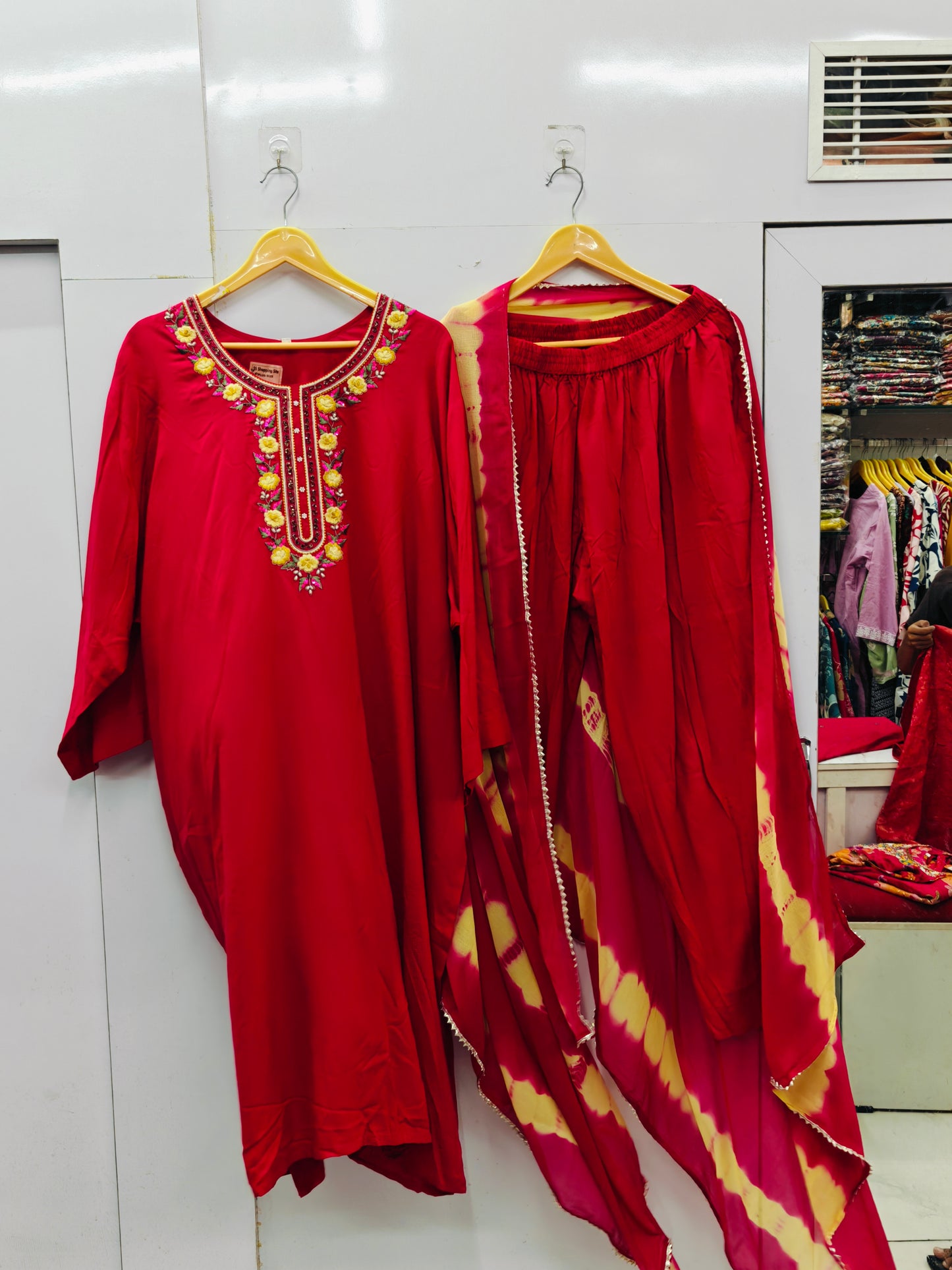 PARTYWEAR SUIT