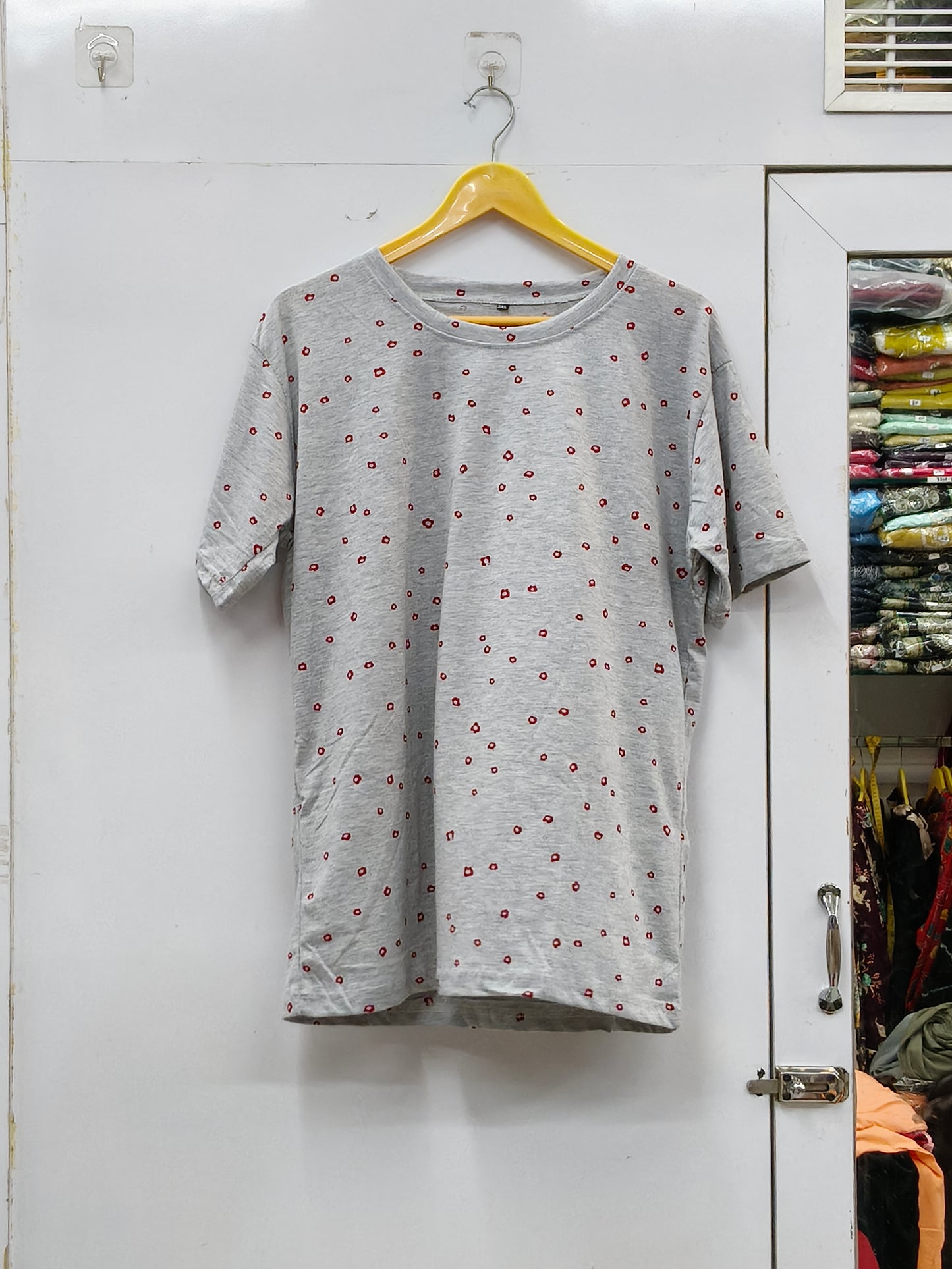 Everyday essential classic crewneck tee