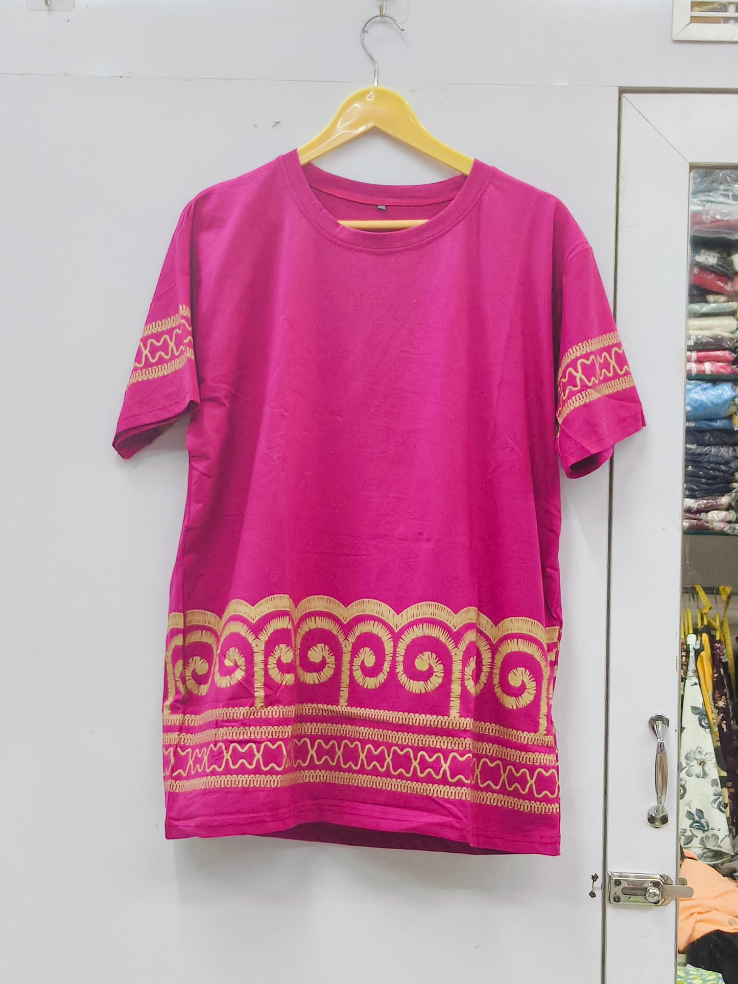 Everyday essential classic crewneck tee